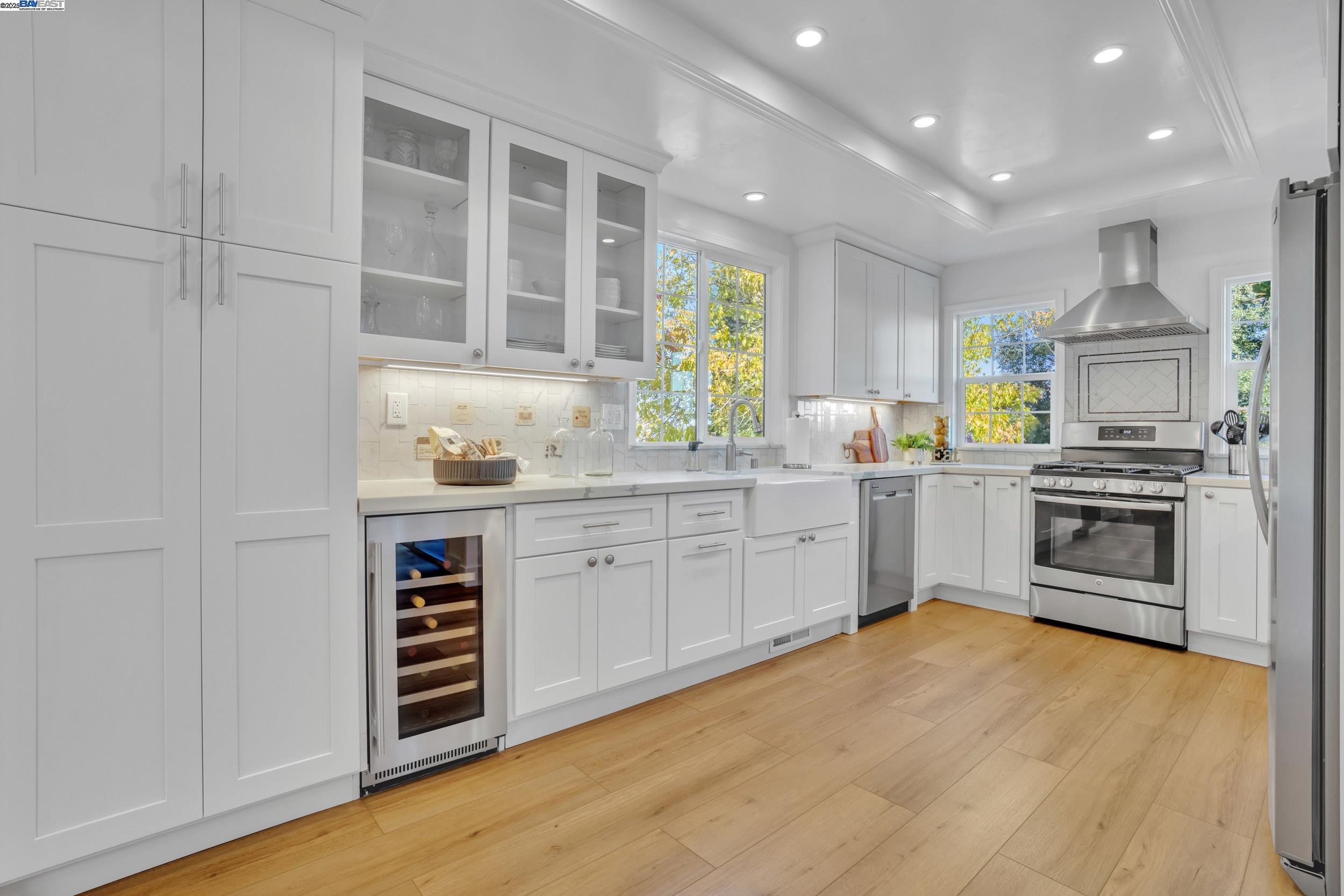 Detail Gallery Image 10 of 47 For 1301 Strawberry Ct, Danville,  CA 94526 - 4 Beds | 3 Baths