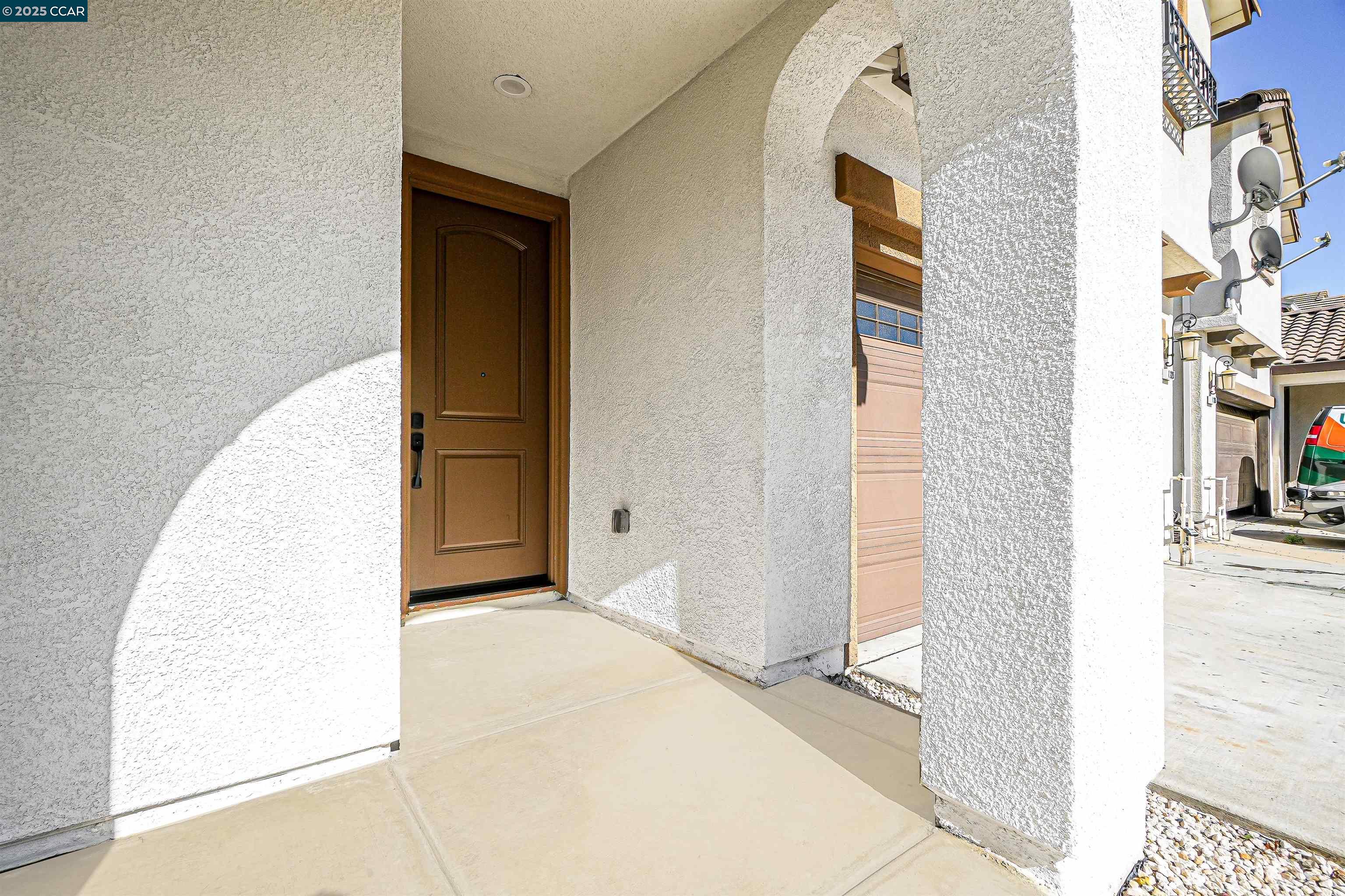 Detail Gallery Image 6 of 55 For 1225 Dartmouth Cir, Dixon,  CA 95620 - 3 Beds | 2/1 Baths