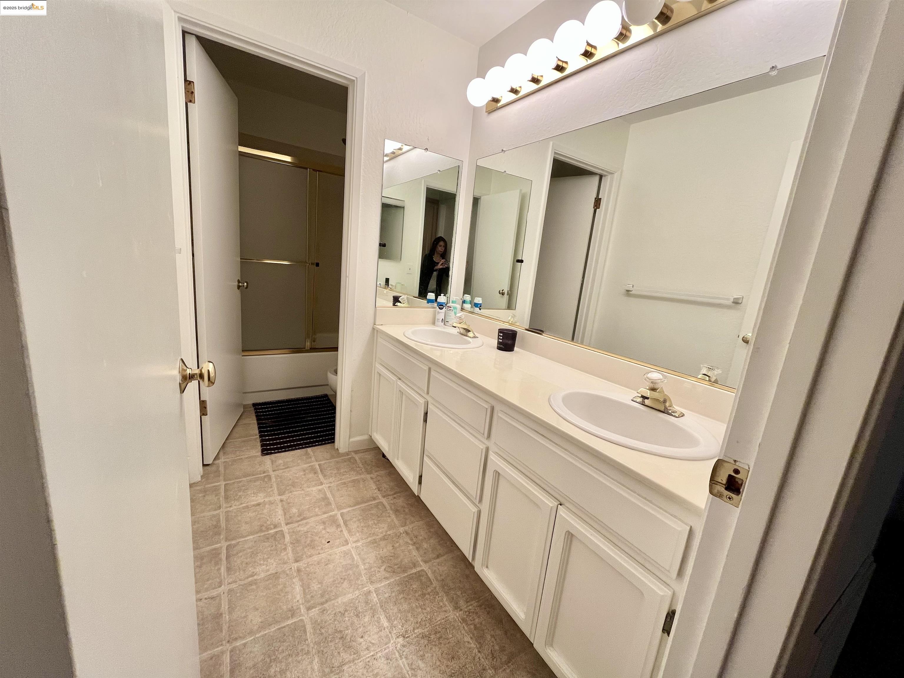 Detail Gallery Image 13 of 19 For 600 Chandon Ct, Walnut Creek,  CA 94597-7315 - 3 Beds | 2/1 Baths