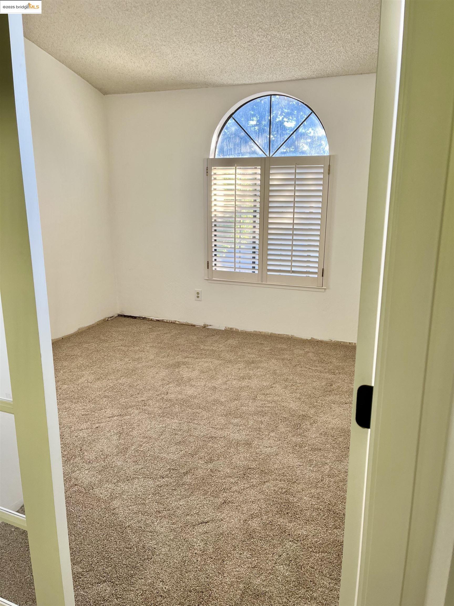 Detail Gallery Image 8 of 19 For 600 Chandon Ct, Walnut Creek,  CA 94597-7315 - 3 Beds | 2/1 Baths