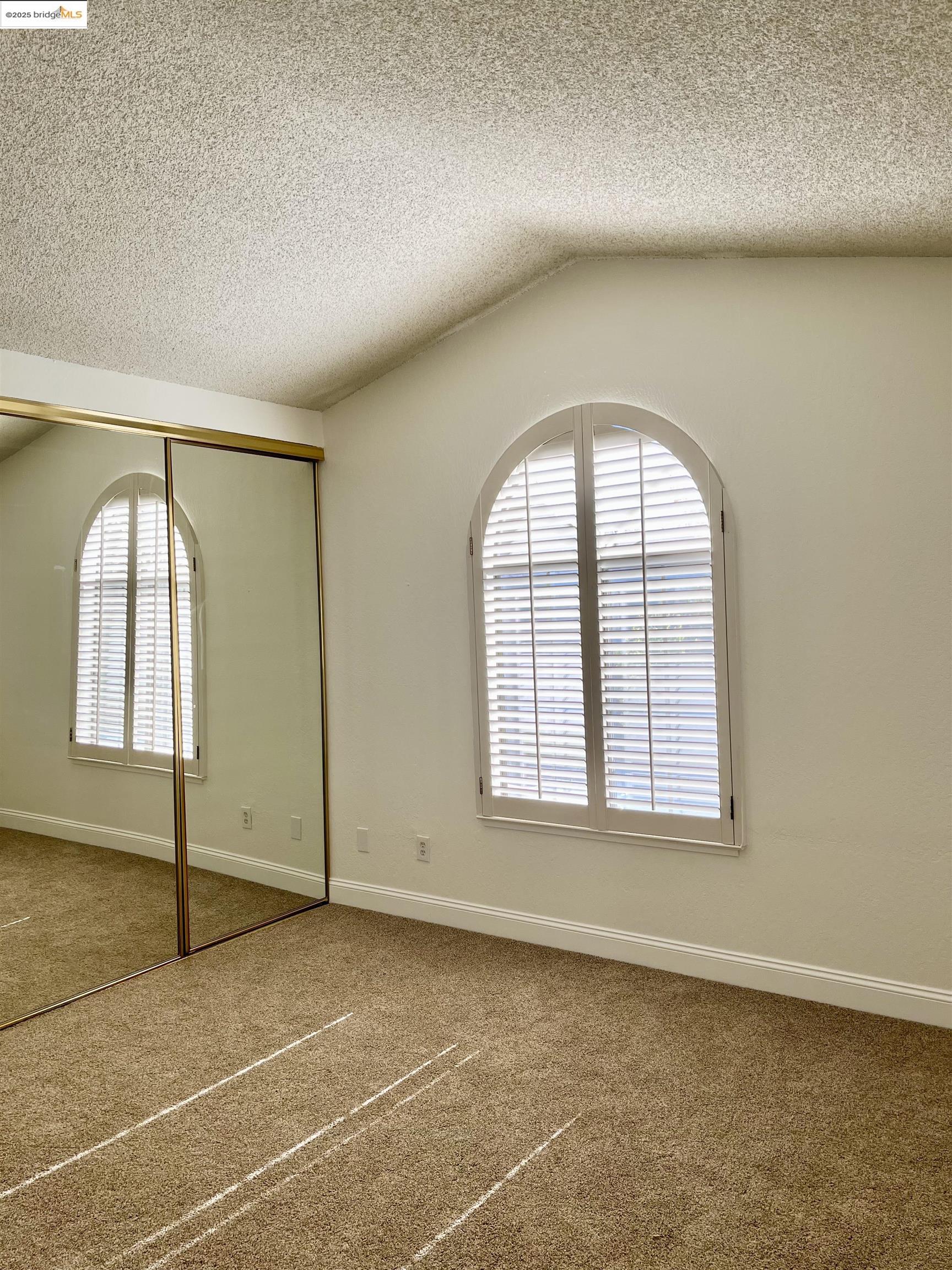 Detail Gallery Image 9 of 19 For 600 Chandon Ct, Walnut Creek,  CA 94597-7315 - 3 Beds | 2/1 Baths