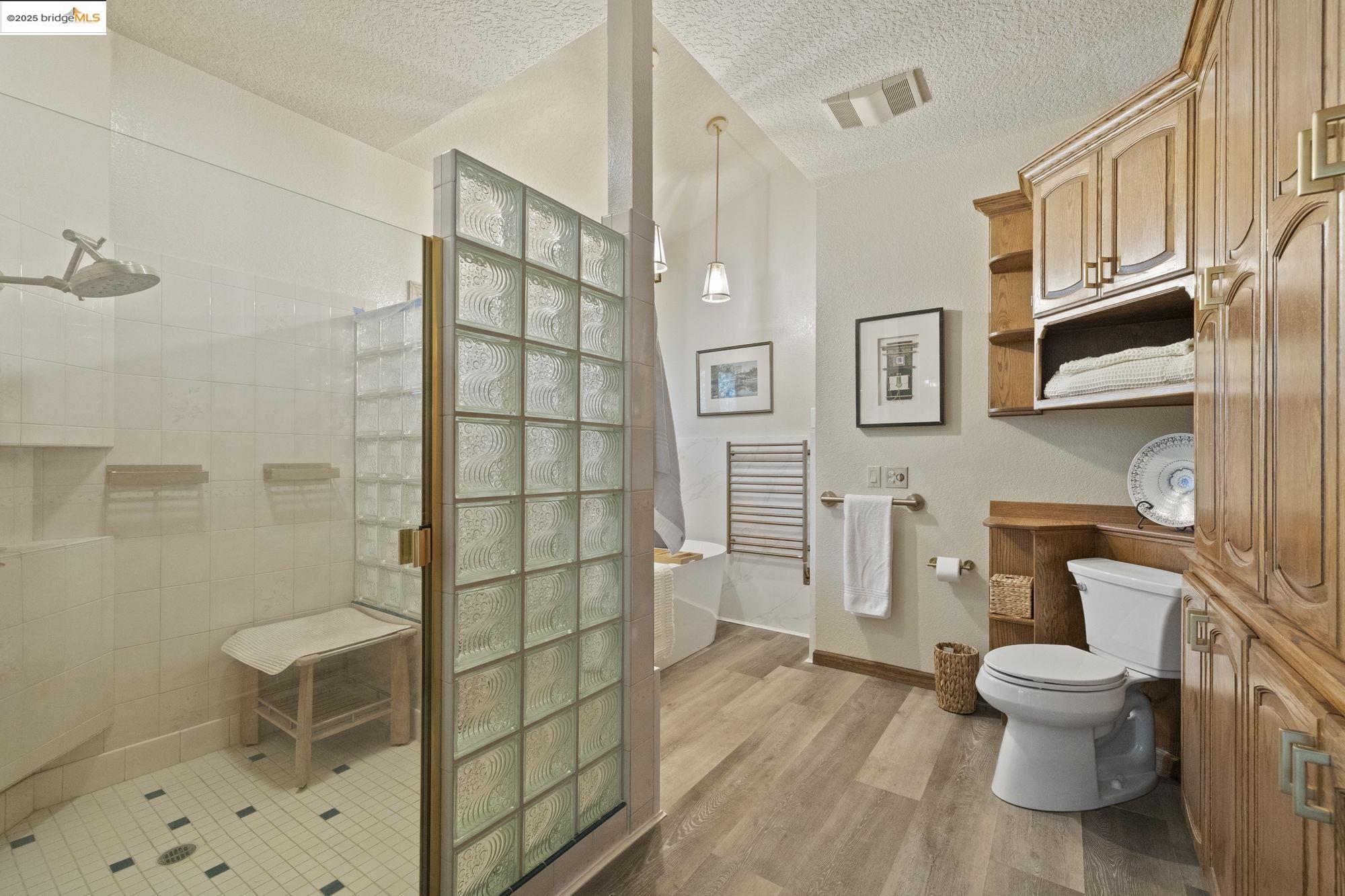 Detail Gallery Image 24 of 59 For 17355 High Grade Ln, Sonora,  CA 95370 - 4 Beds | 4/1 Baths