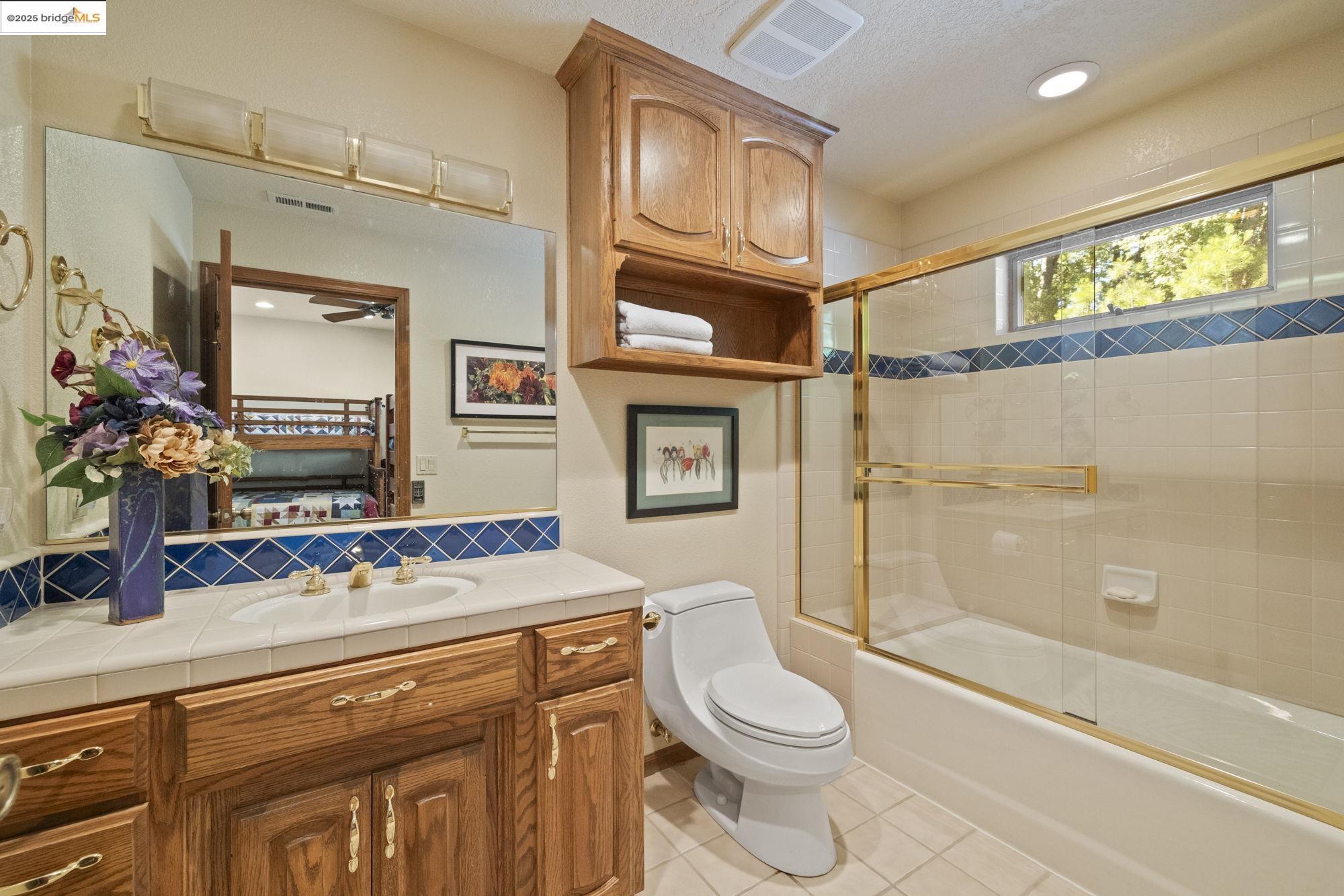 Detail Gallery Image 27 of 59 For 17355 High Grade Ln, Sonora,  CA 95370 - 4 Beds | 4/1 Baths