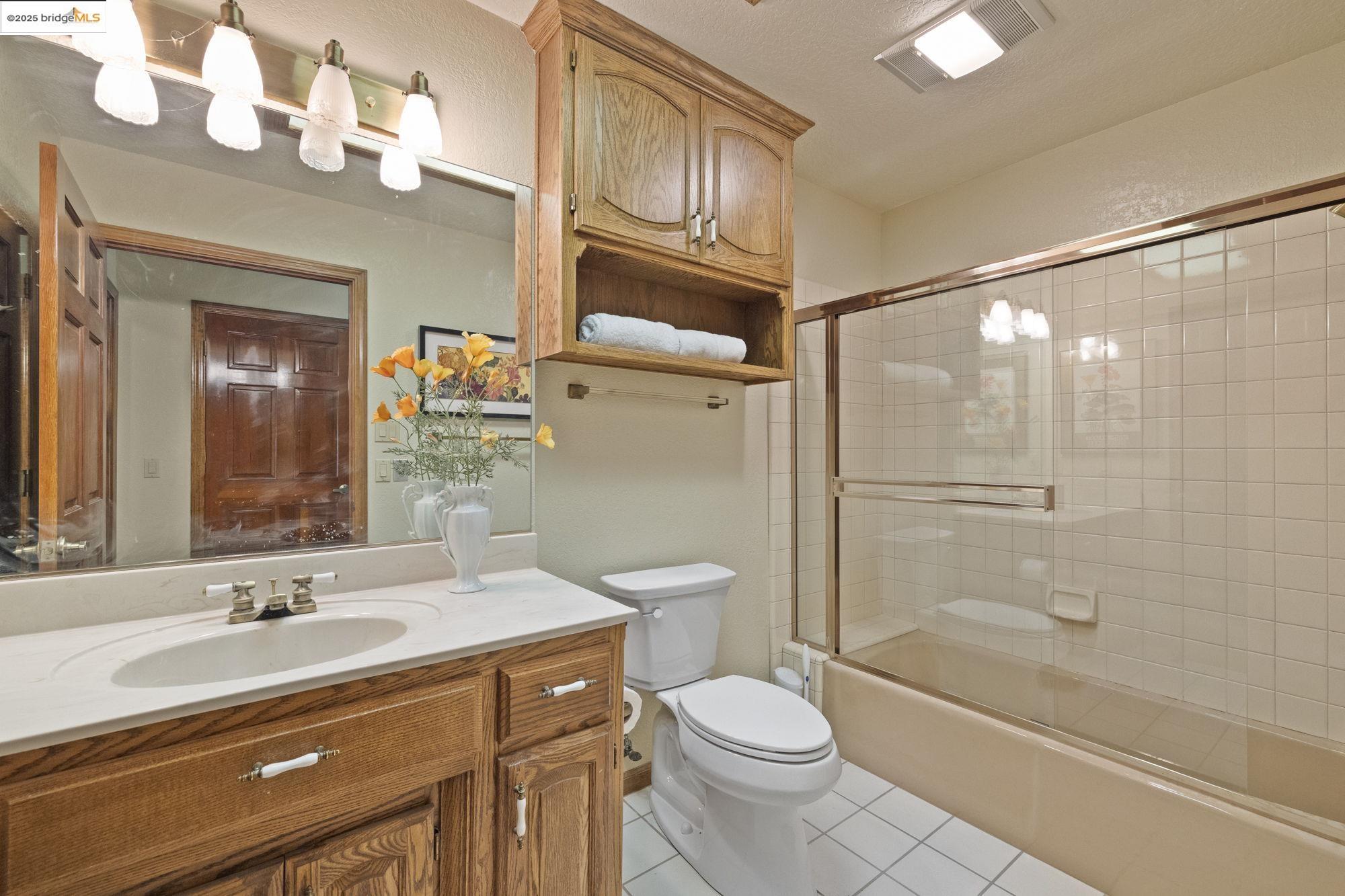 Detail Gallery Image 28 of 59 For 17355 High Grade Ln, Sonora,  CA 95370 - 4 Beds | 4/1 Baths