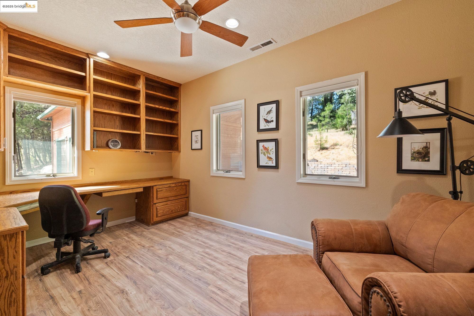 Detail Gallery Image 32 of 59 For 17355 High Grade Ln, Sonora,  CA 95370 - 4 Beds | 4/1 Baths