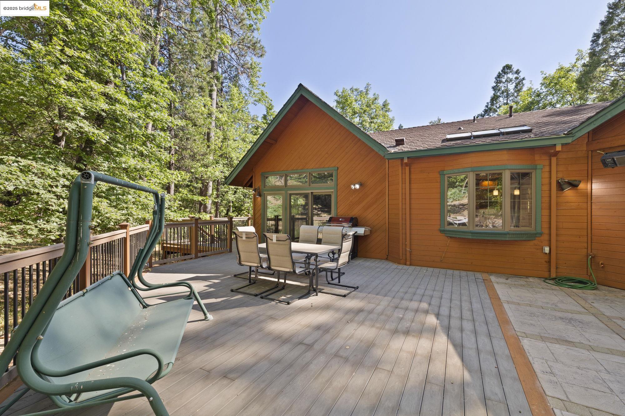 Detail Gallery Image 37 of 59 For 17355 High Grade Ln, Sonora,  CA 95370 - 4 Beds | 4/1 Baths