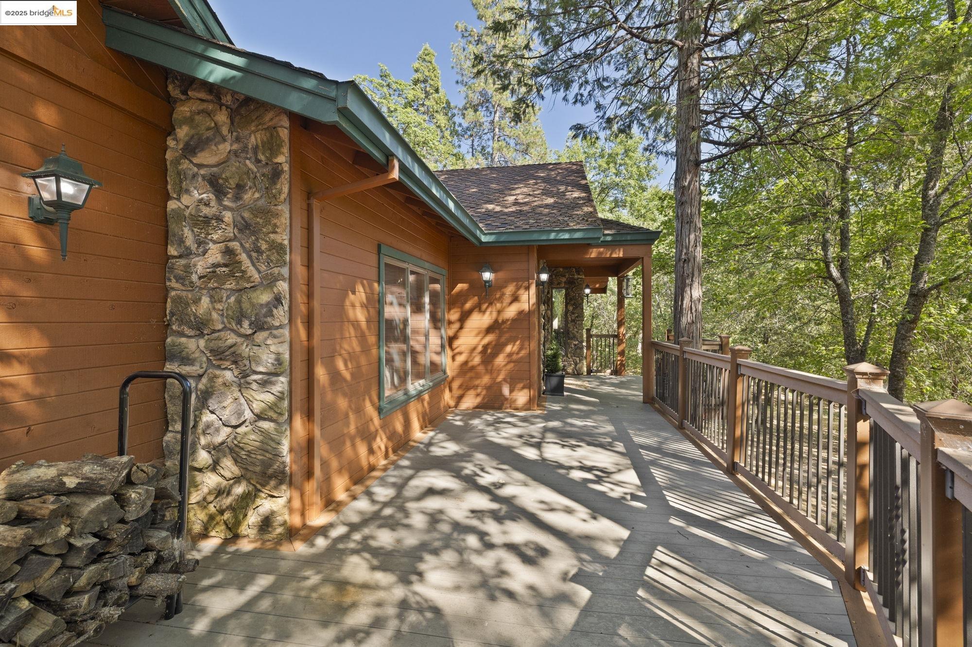 Detail Gallery Image 43 of 59 For 17355 High Grade Ln, Sonora,  CA 95370 - 4 Beds | 4/1 Baths