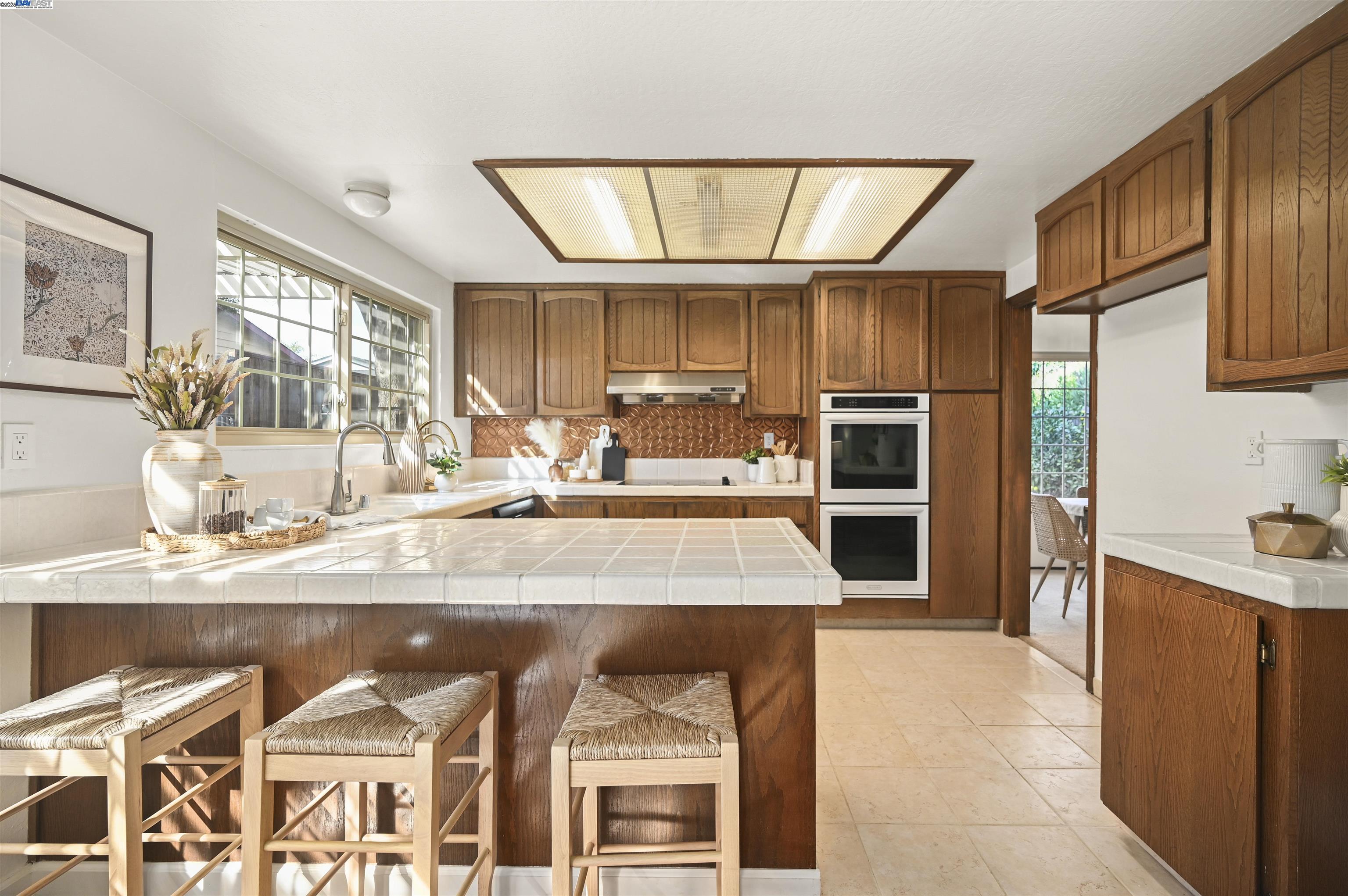 Detail Gallery Image 11 of 34 For 9985 Windsor Way, San Ramon,  CA 94583 - 4 Beds | 2/1 Baths