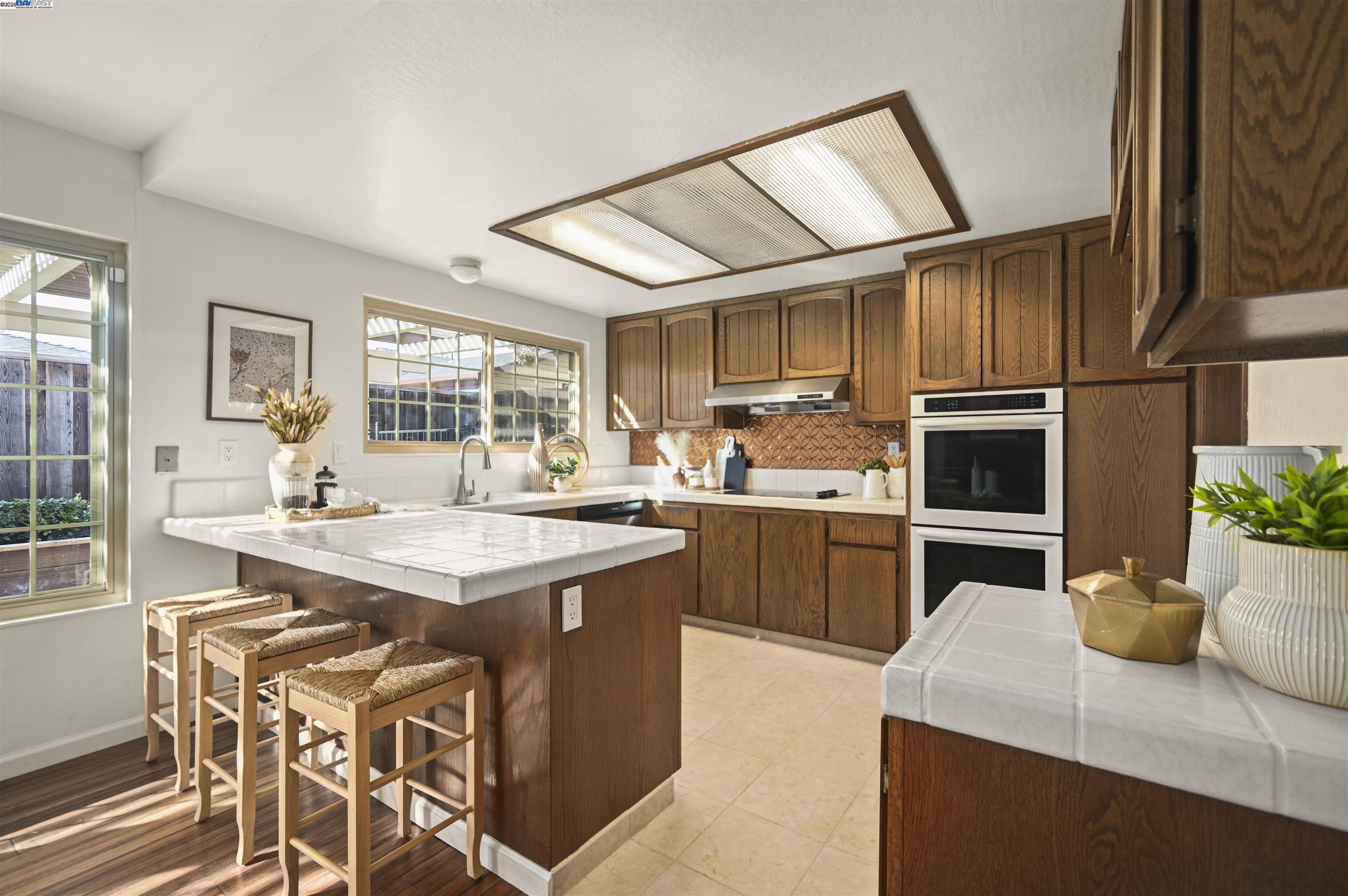 Detail Gallery Image 13 of 34 For 9985 Windsor Way, San Ramon,  CA 94583 - 4 Beds | 2/1 Baths