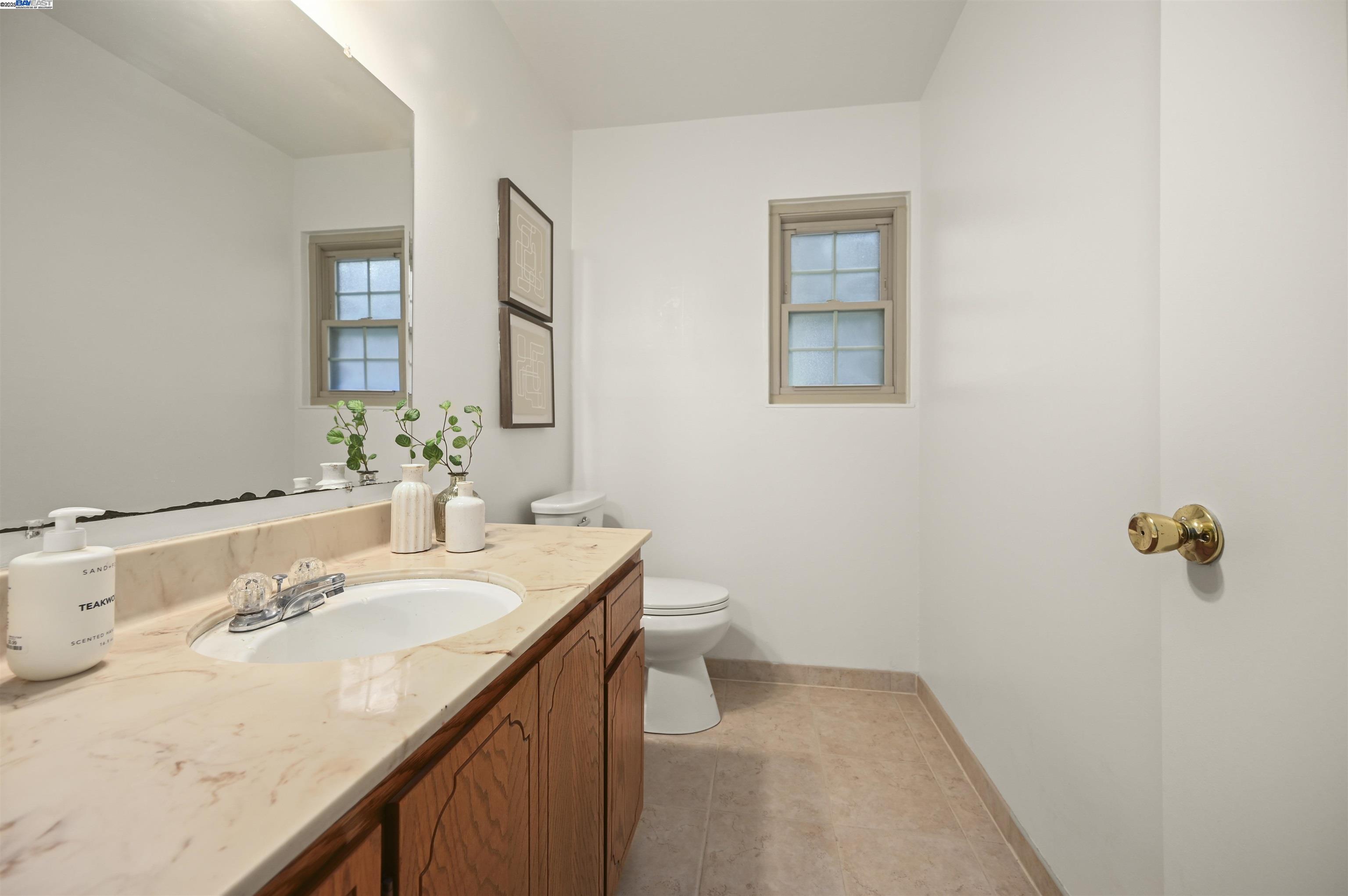 Detail Gallery Image 17 of 34 For 9985 Windsor Way, San Ramon,  CA 94583 - 4 Beds | 2/1 Baths