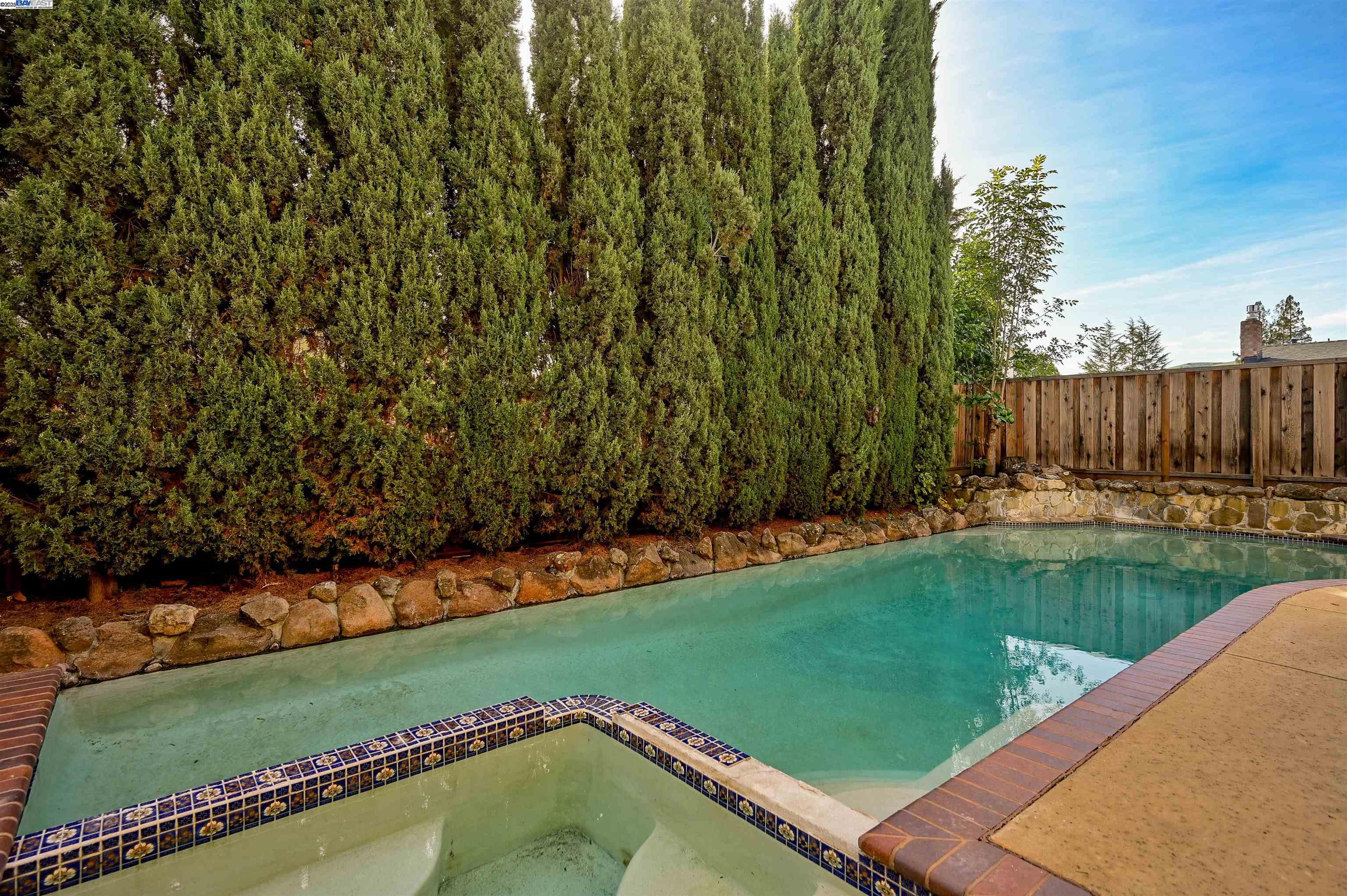 Detail Gallery Image 26 of 34 For 9985 Windsor Way, San Ramon,  CA 94583 - 4 Beds | 2/1 Baths