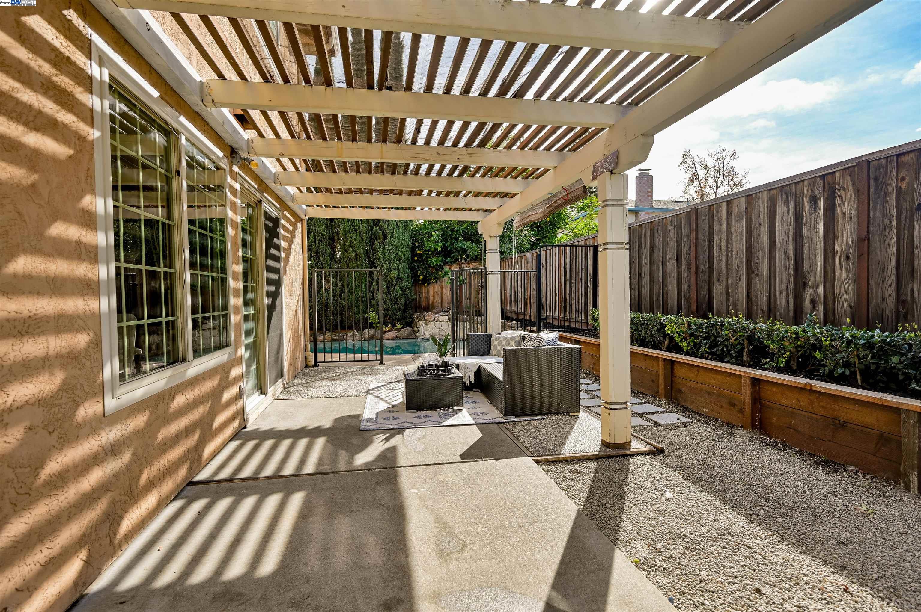 Detail Gallery Image 30 of 34 For 9985 Windsor Way, San Ramon,  CA 94583 - 4 Beds | 2/1 Baths