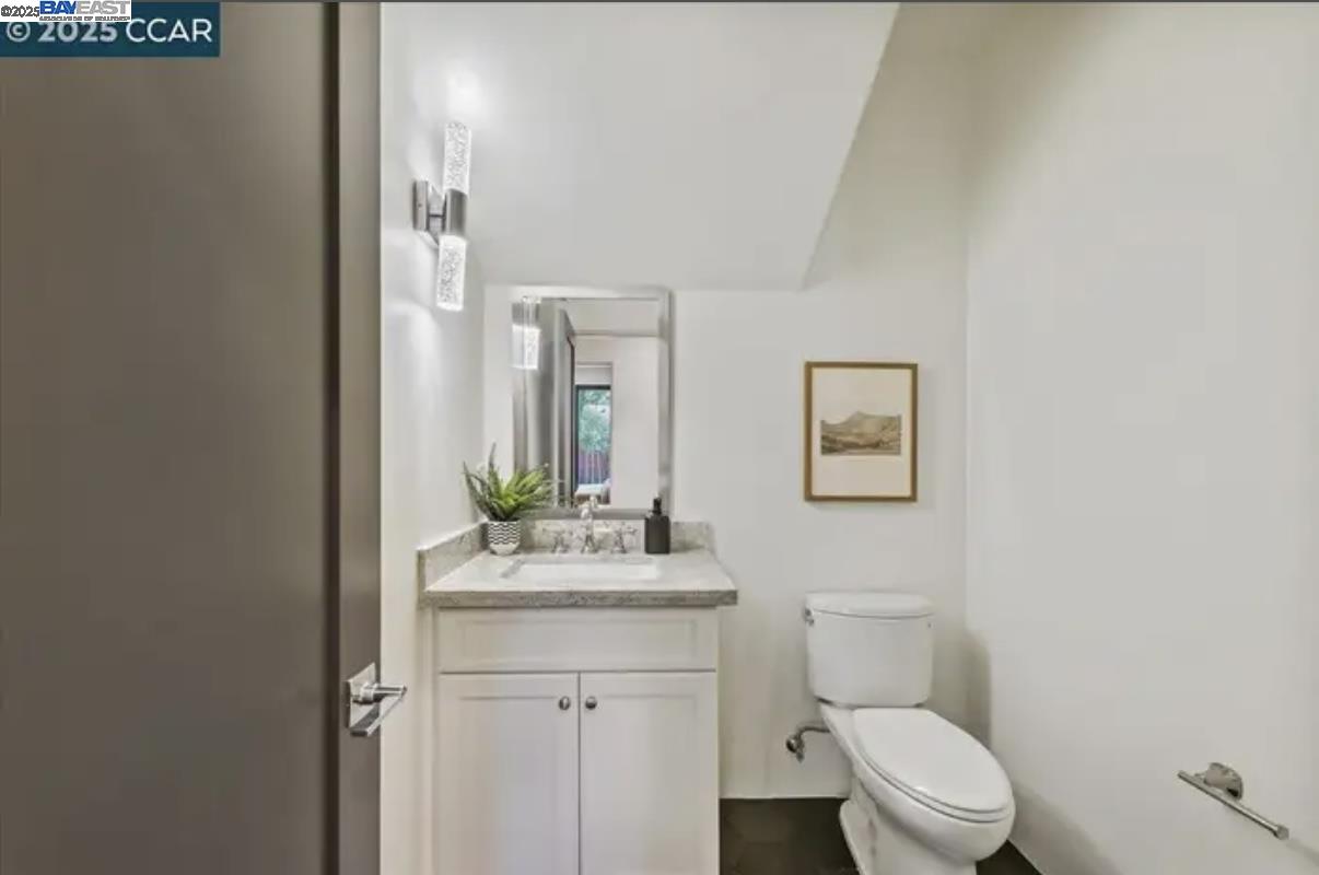 Detail Gallery Image 15 of 26 For 132 Quinterra Ln, Danville,  CA 94526 - 5 Beds | 3/1 Baths