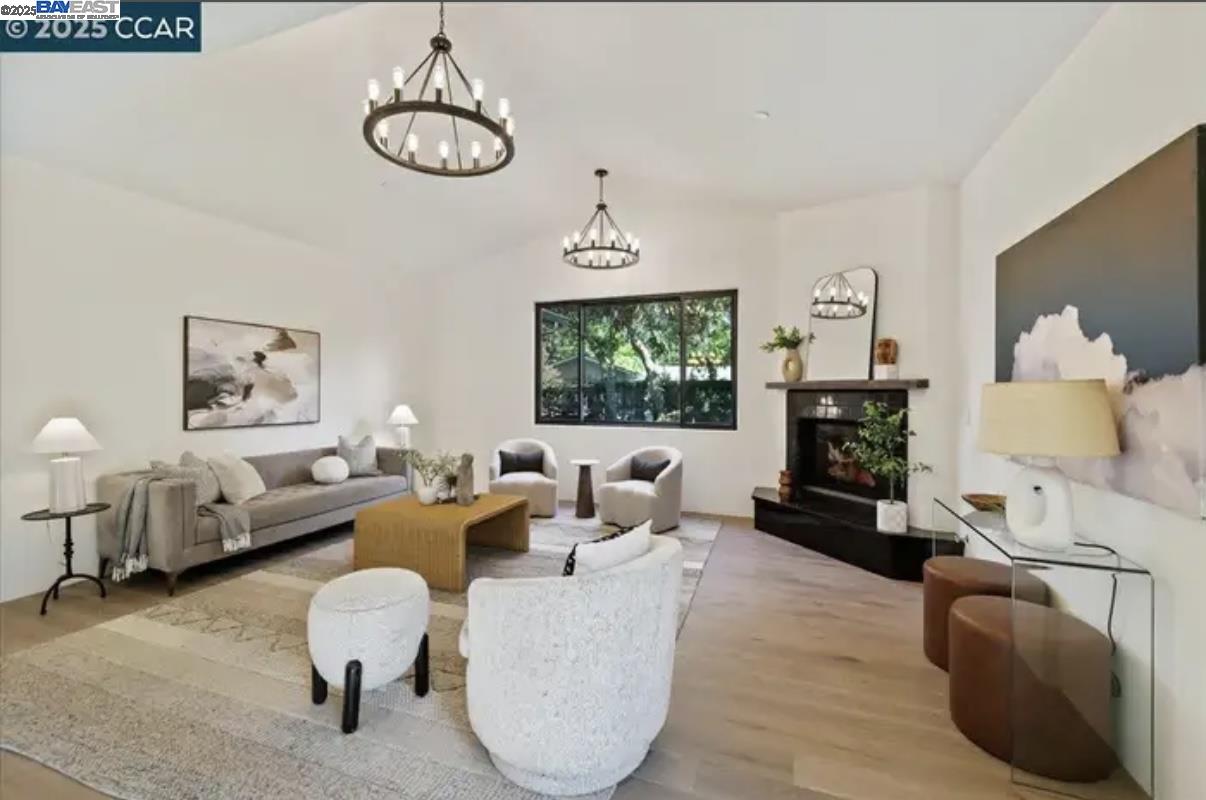 Detail Gallery Image 5 of 26 For 132 Quinterra Ln, Danville,  CA 94526 - 5 Beds | 3/1 Baths