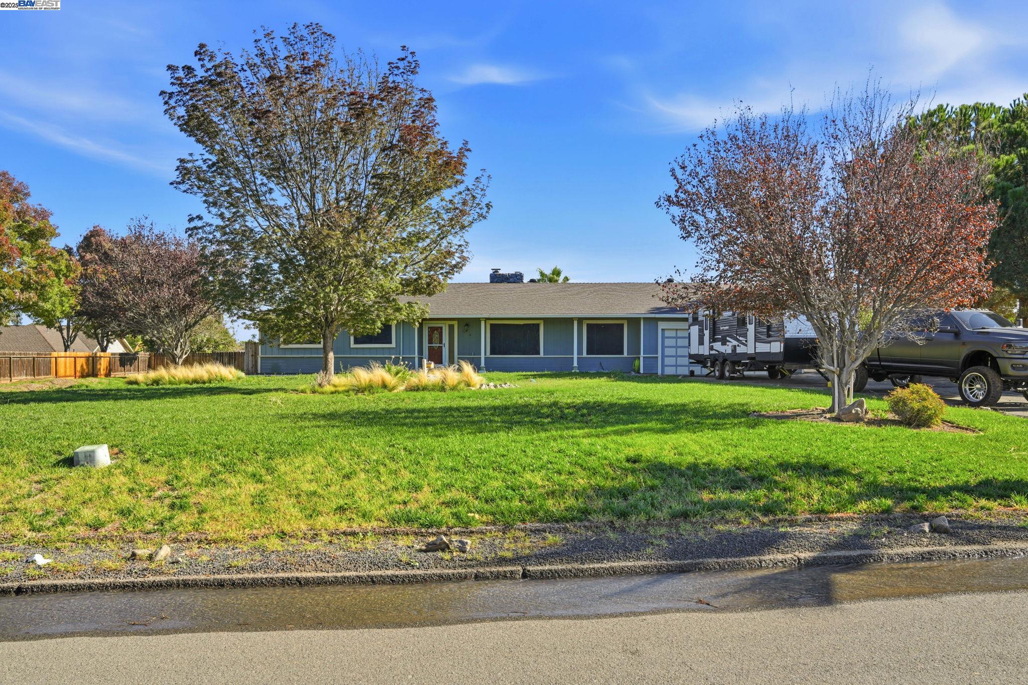 Detail Gallery Image 2 of 60 For 34724 Bernard Rd, Tracy,  CA 95377 - 4 Beds | 2/1 Baths