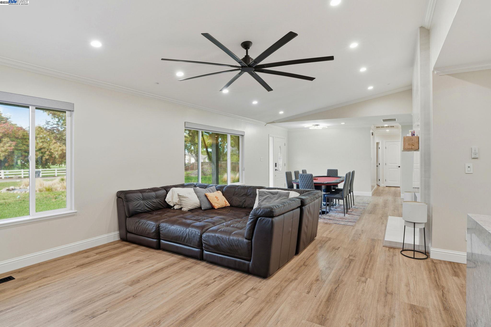 Detail Gallery Image 11 of 60 For 34724 Bernard Rd, Tracy,  CA 95377 - 4 Beds | 2/1 Baths