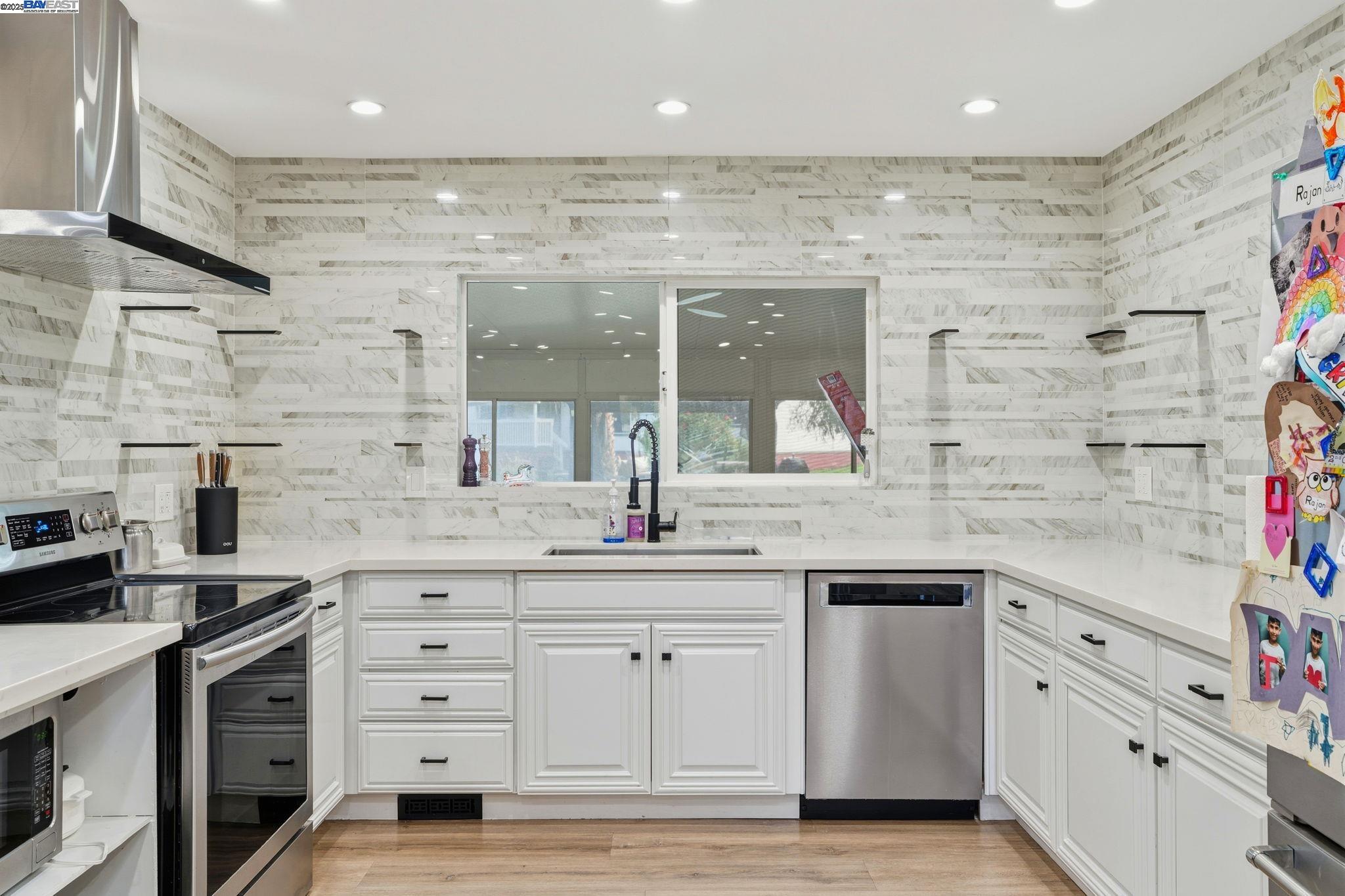 Detail Gallery Image 14 of 60 For 34724 Bernard Rd, Tracy,  CA 95377 - 4 Beds | 2/1 Baths