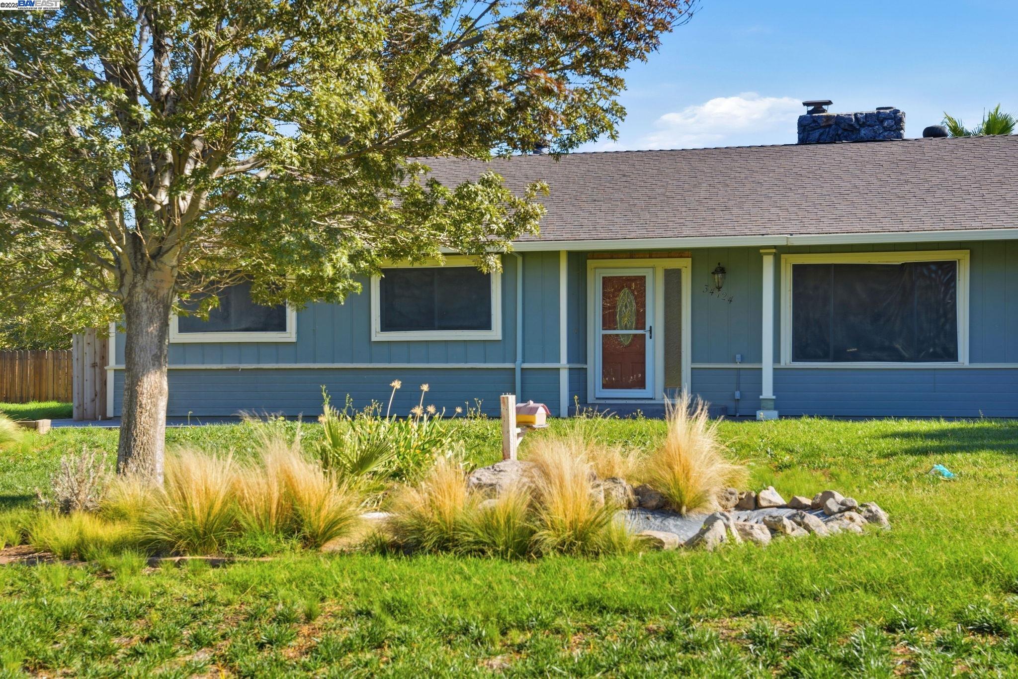 Detail Gallery Image 5 of 60 For 34724 Bernard Rd, Tracy,  CA 95377 - 4 Beds | 2/1 Baths