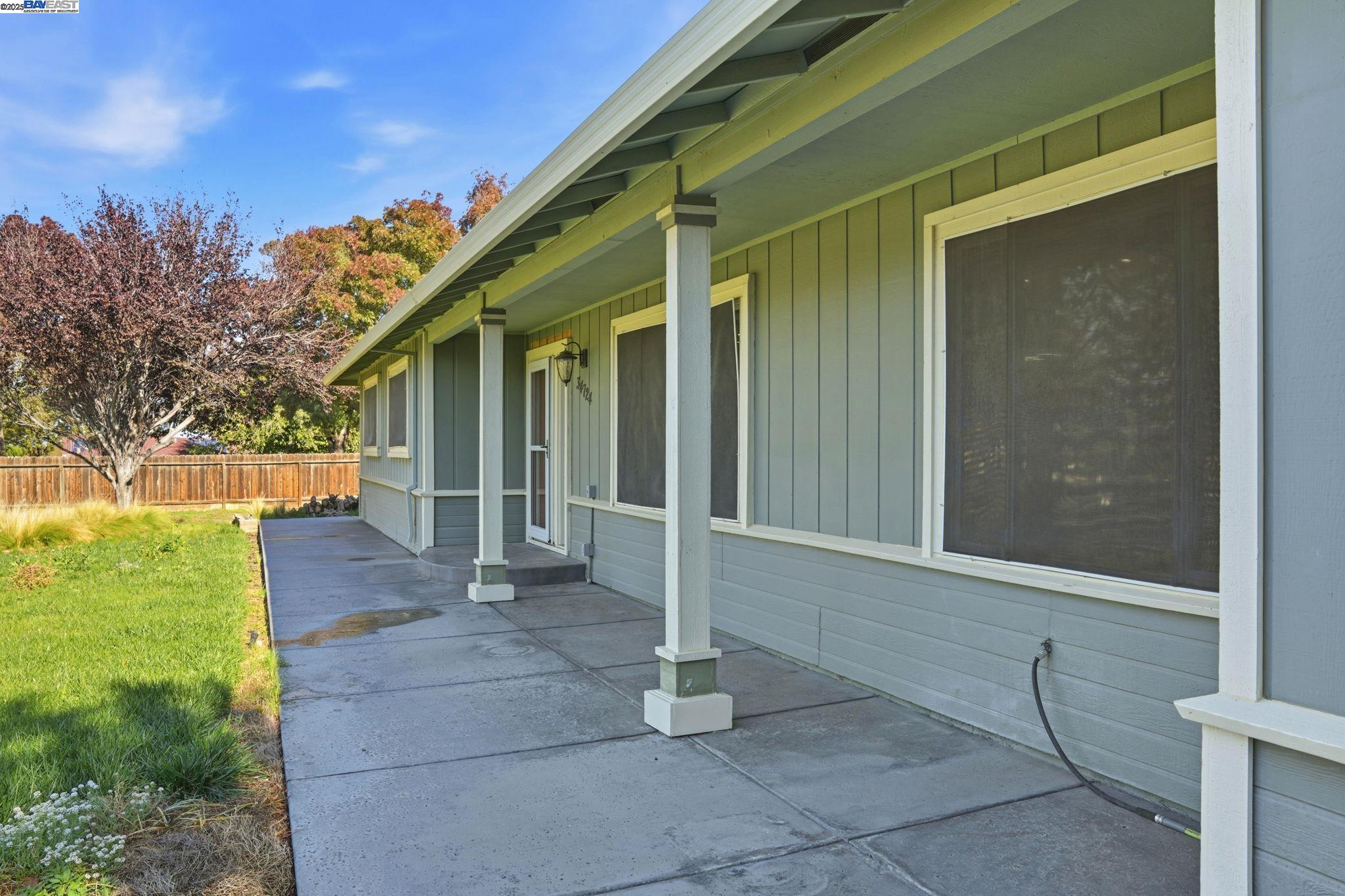 Detail Gallery Image 6 of 60 For 34724 Bernard Rd, Tracy,  CA 95377 - 4 Beds | 2/1 Baths