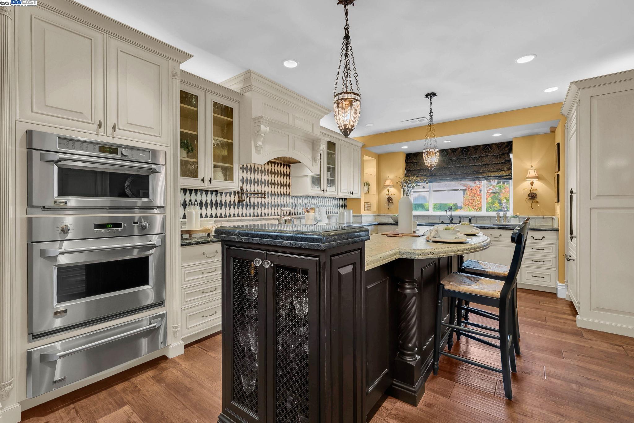 Detail Gallery Image 18 of 47 For 593 Saint George Rd, Danville,  CA 94526 - 2 Beds | 2 Baths