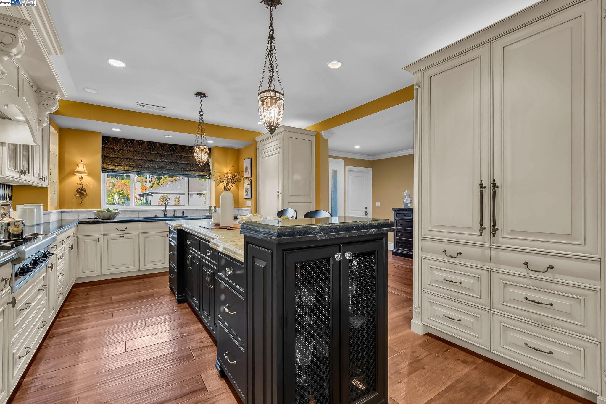 Detail Gallery Image 20 of 47 For 593 Saint George Rd, Danville,  CA 94526 - 2 Beds | 2 Baths