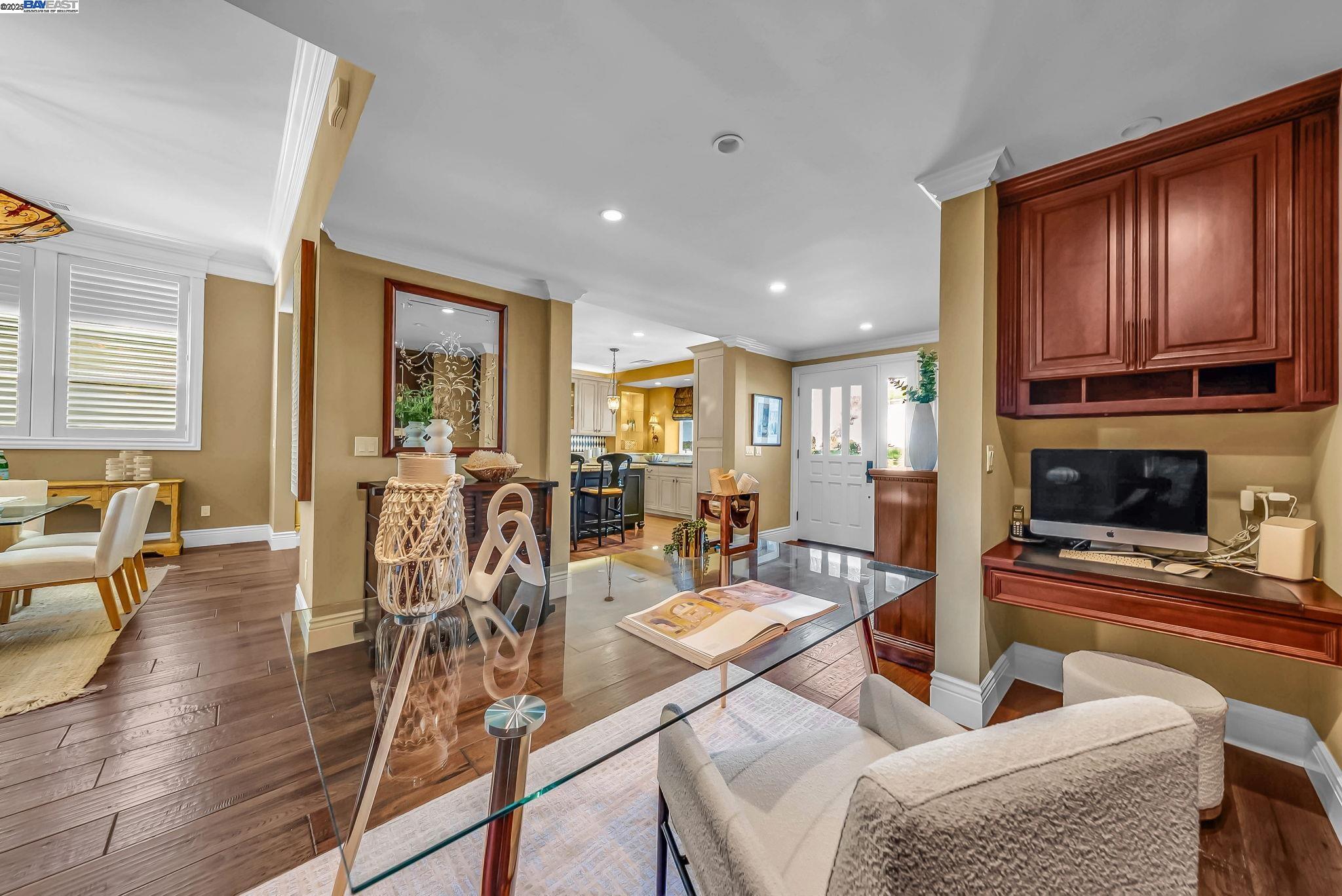 Detail Gallery Image 6 of 47 For 593 Saint George Rd, Danville,  CA 94526 - 2 Beds | 2 Baths