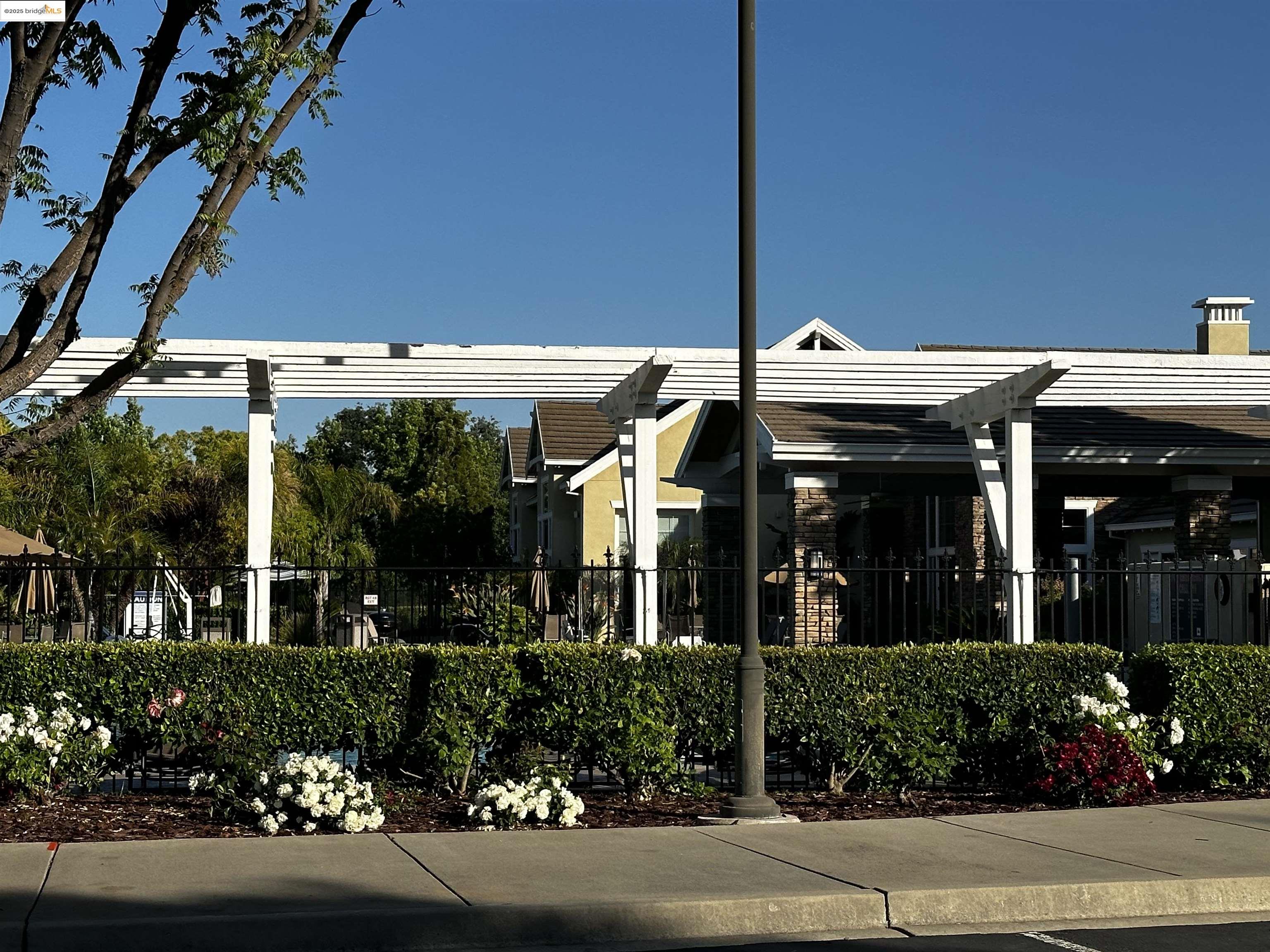 Detail Gallery Image 23 of 26 For 575 Quindell Way, Brentwood,  CA 94513 - 2 Beds | 2 Baths