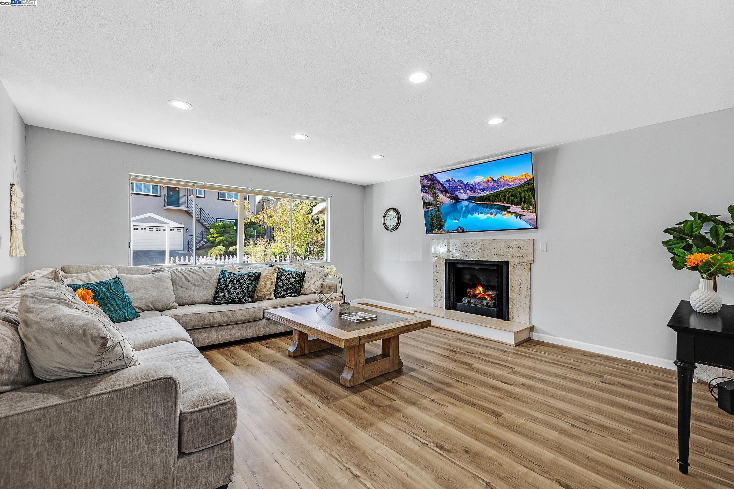 Front Image Thumbnail for BE41118560