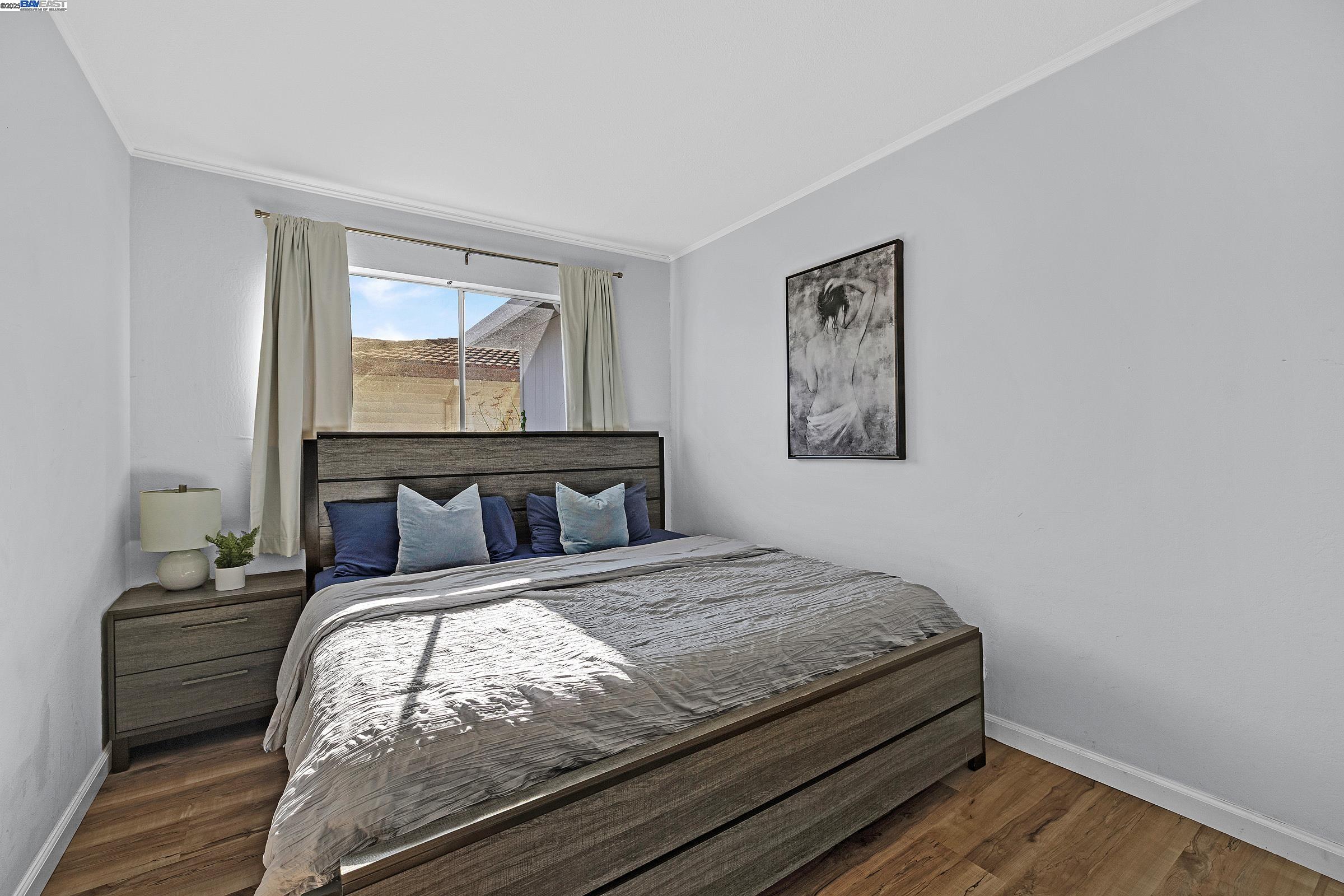 Detail Gallery Image 16 of 38 For 19464 Yuma St, Castro Valley,  CA 94546 - 5 Beds | 3/1 Baths