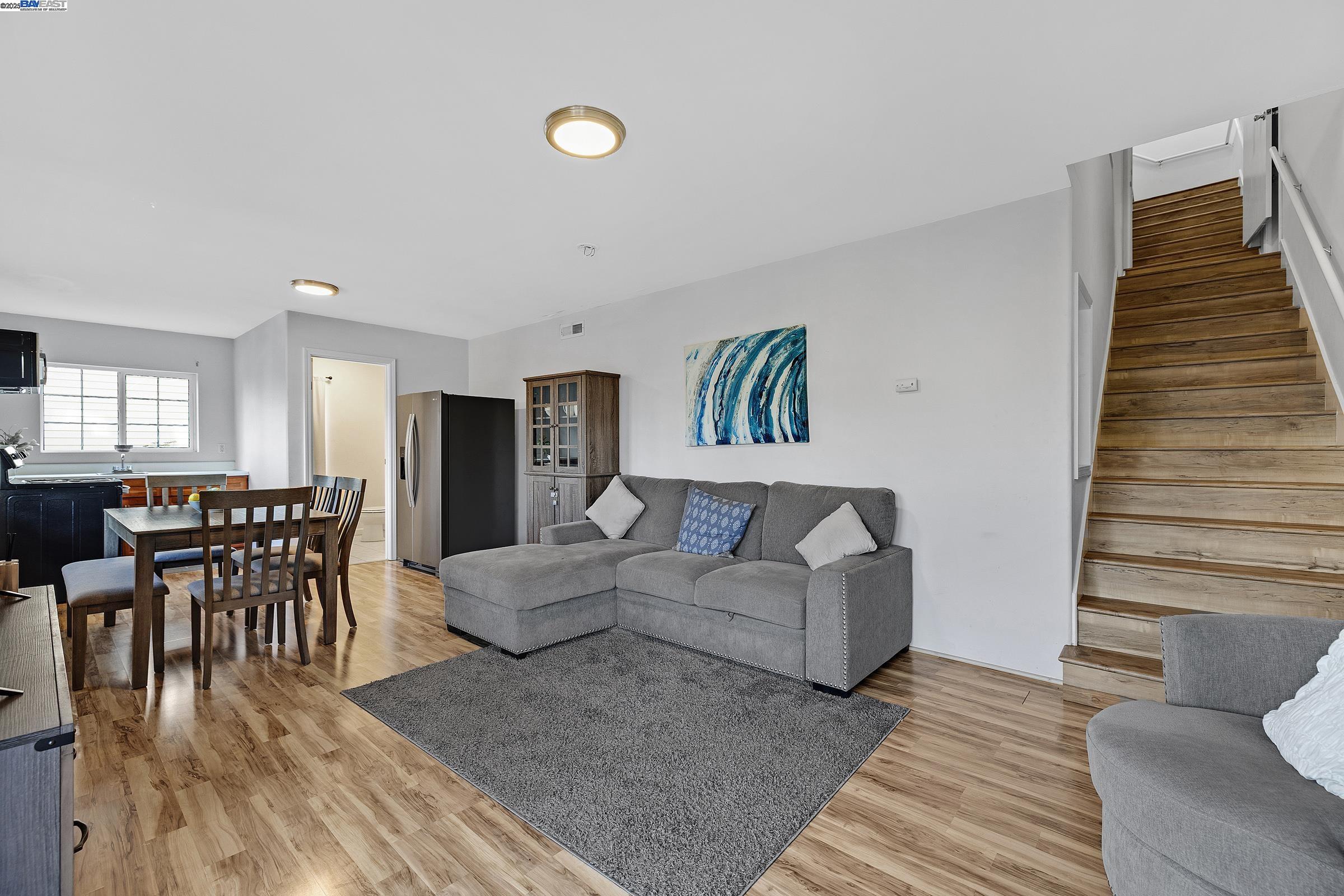 Detail Gallery Image 28 of 38 For 19464 Yuma St, Castro Valley,  CA 94546 - 5 Beds | 3/1 Baths