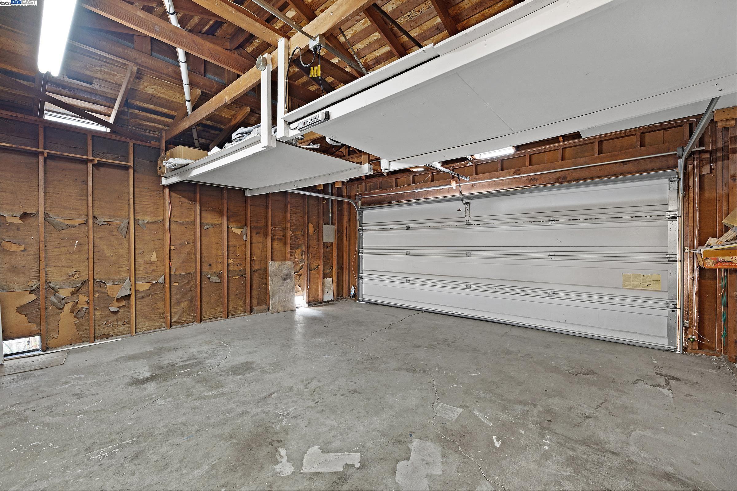 Detail Gallery Image 37 of 38 For 19464 Yuma St, Castro Valley,  CA 94546 - 5 Beds | 3/1 Baths