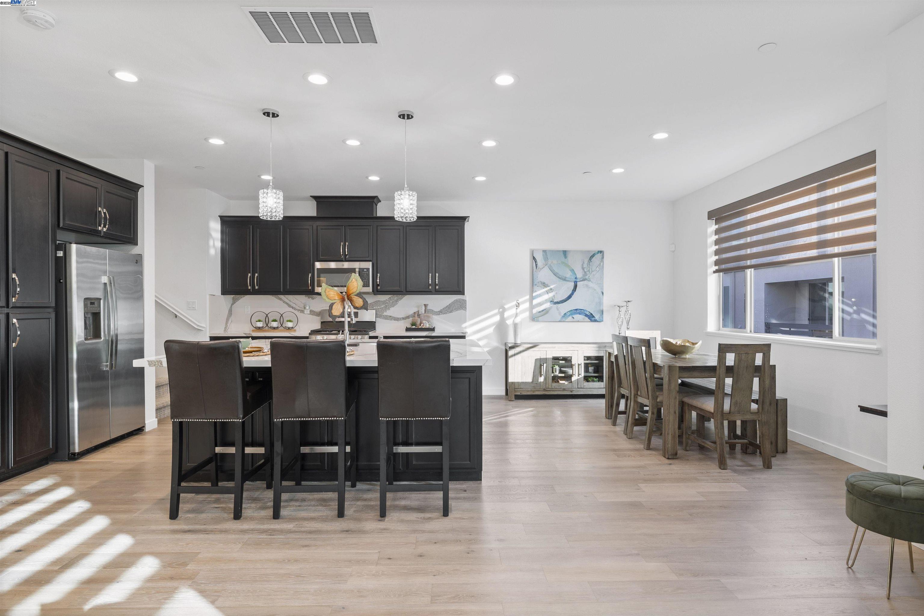 Photo #12: 41118561 Listing: Photo #12