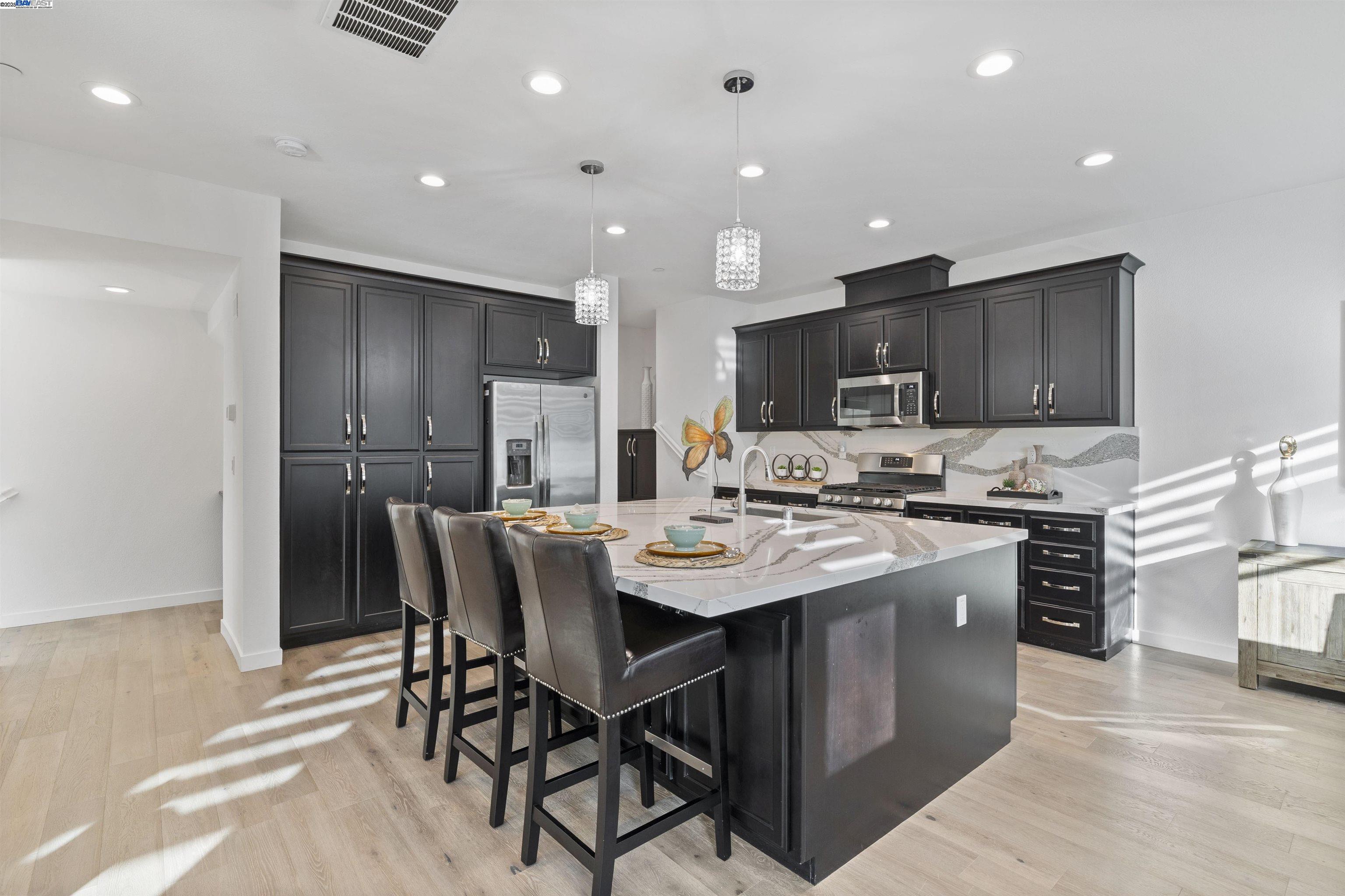 Photo #15: 41118561 Listing: Photo #15