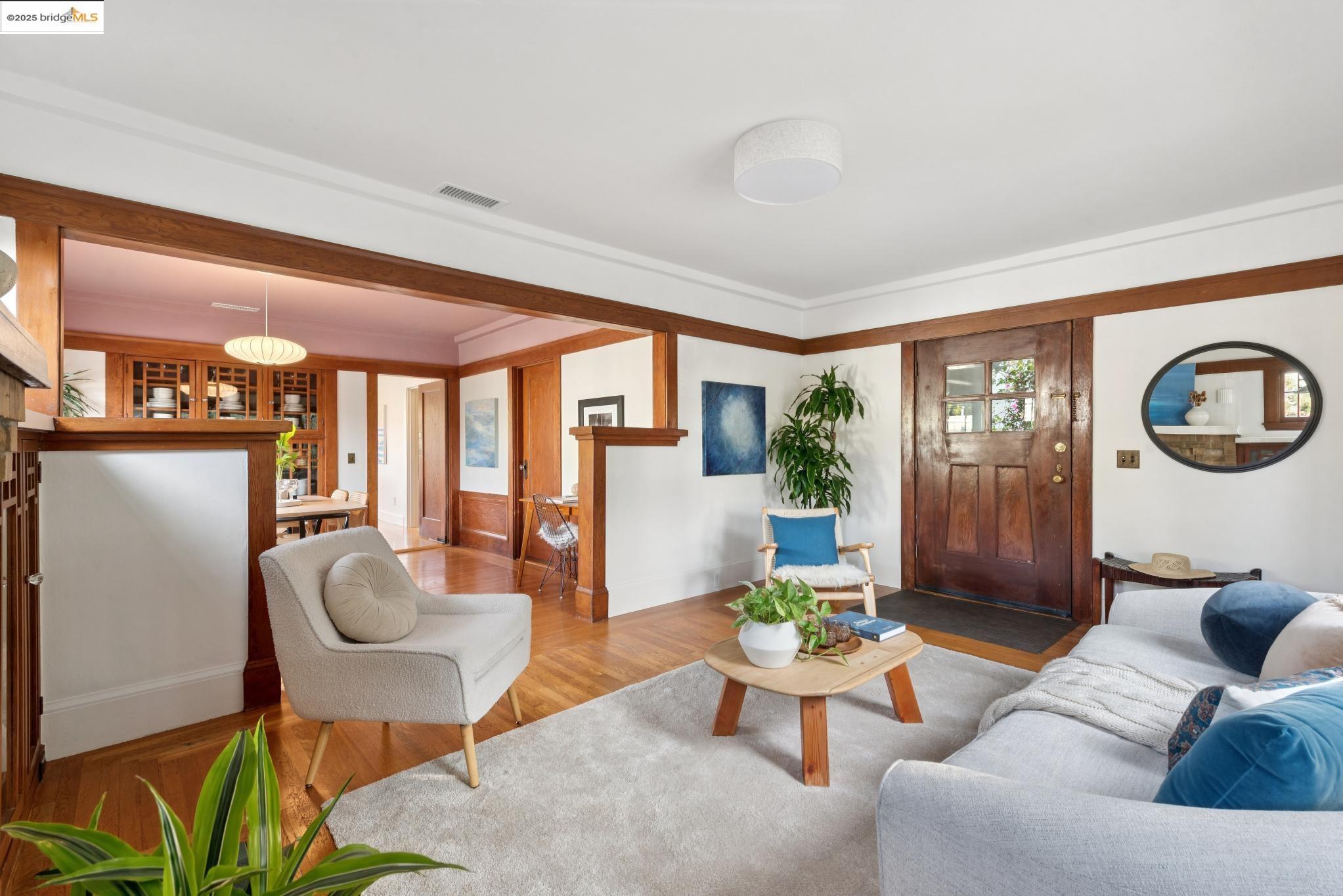 Detail Gallery Image 12 of 46 For 2201 Mcgee Ave, Berkeley,  CA 94703 - 2 Beds | 1 Baths