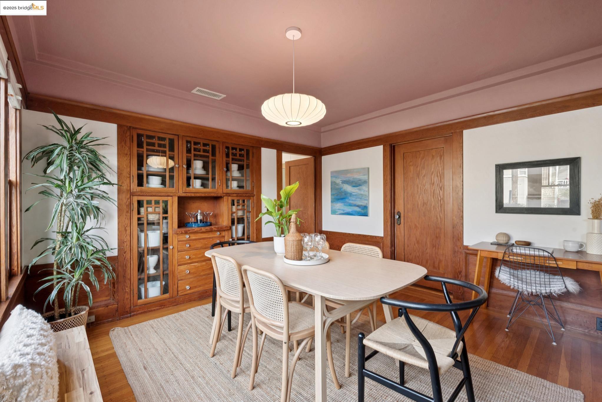 Detail Gallery Image 16 of 46 For 2201 Mcgee Ave, Berkeley,  CA 94703 - 2 Beds | 1 Baths