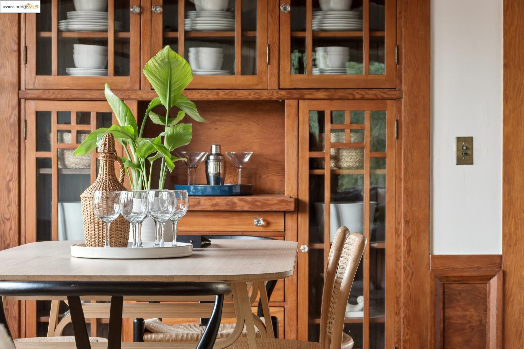 Detail Gallery Image 17 of 46 For 2201 Mcgee Ave, Berkeley,  CA 94703 - 2 Beds | 1 Baths