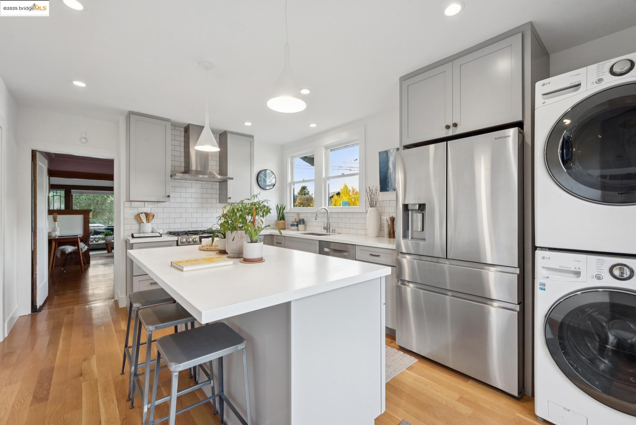 Detail Gallery Image 23 of 46 For 2201 Mcgee Ave, Berkeley,  CA 94703 - 2 Beds | 1 Baths