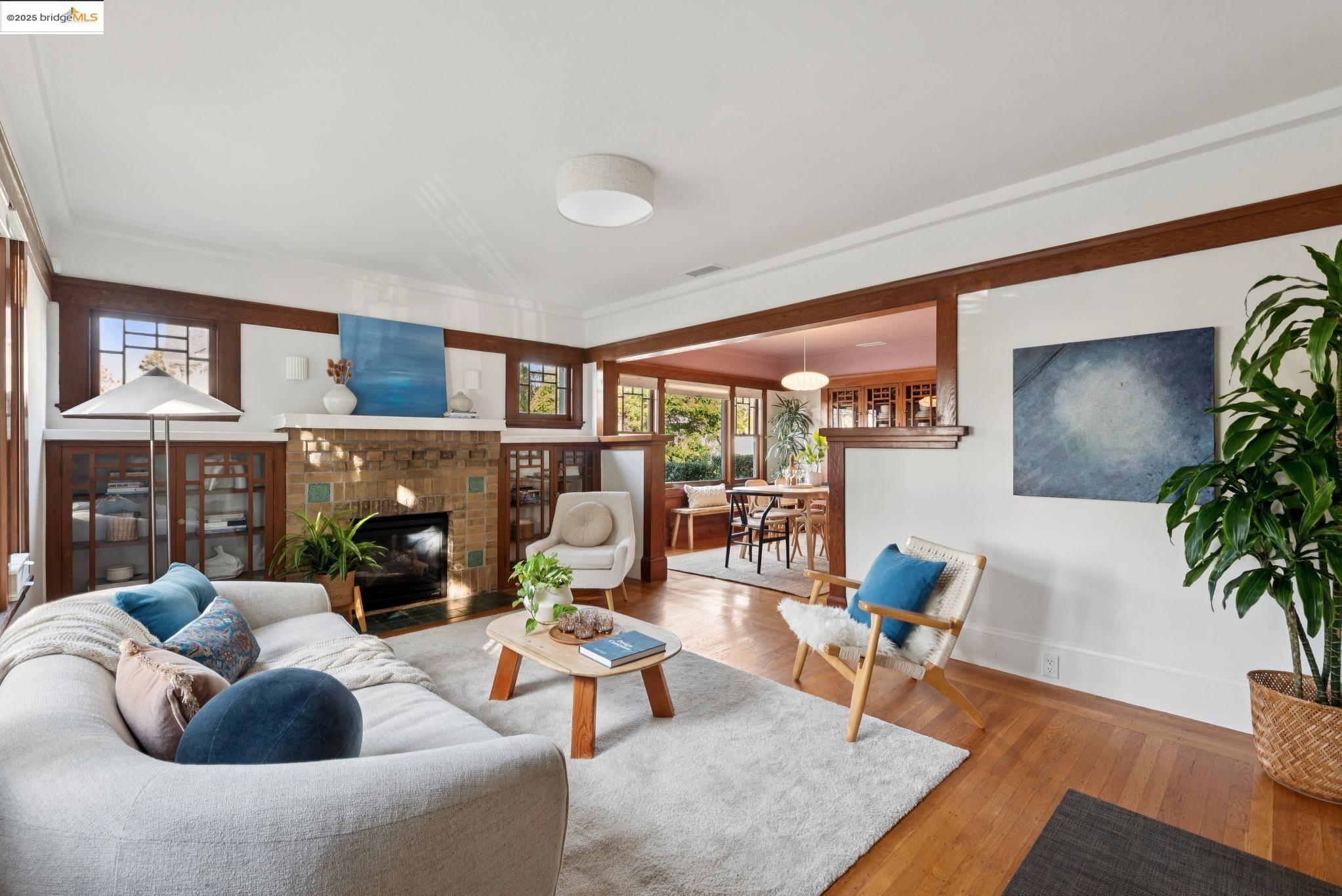 Detail Gallery Image 9 of 46 For 2201 Mcgee Ave, Berkeley,  CA 94703 - 2 Beds | 1 Baths