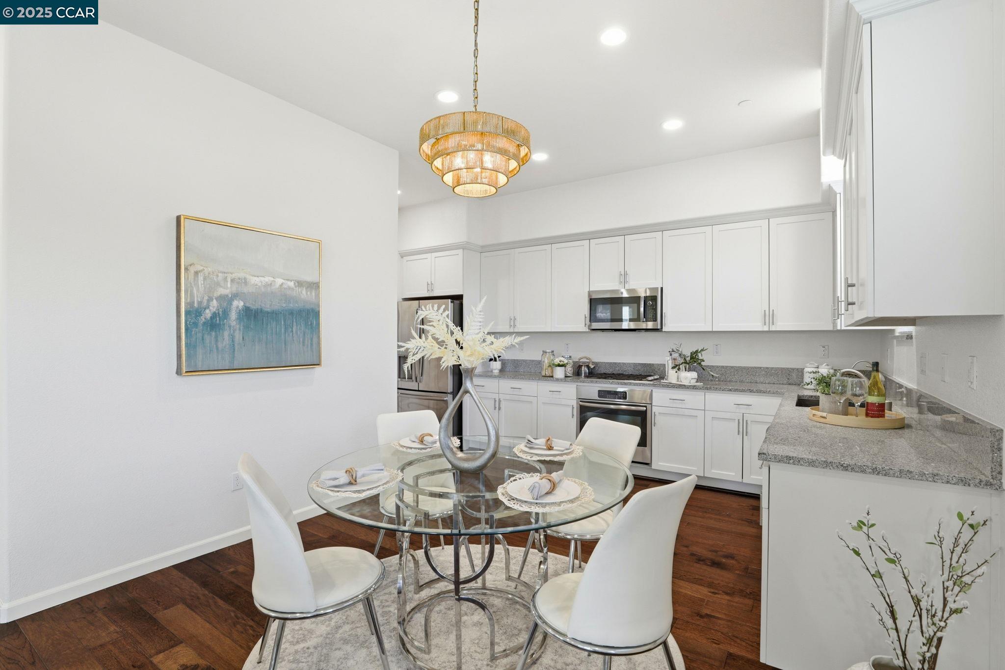 Detail Gallery Image 13 of 51 For 39852 Sawyer Ter, Newark,  CA 94560 - 3 Beds | 3/1 Baths