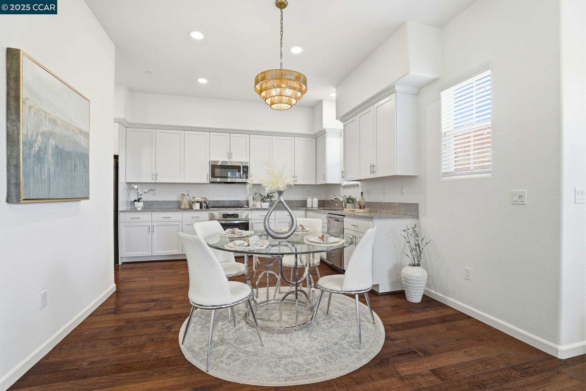 Detail Gallery Image 14 of 51 For 39852 Sawyer Ter, Newark,  CA 94560 - 3 Beds | 3/1 Baths