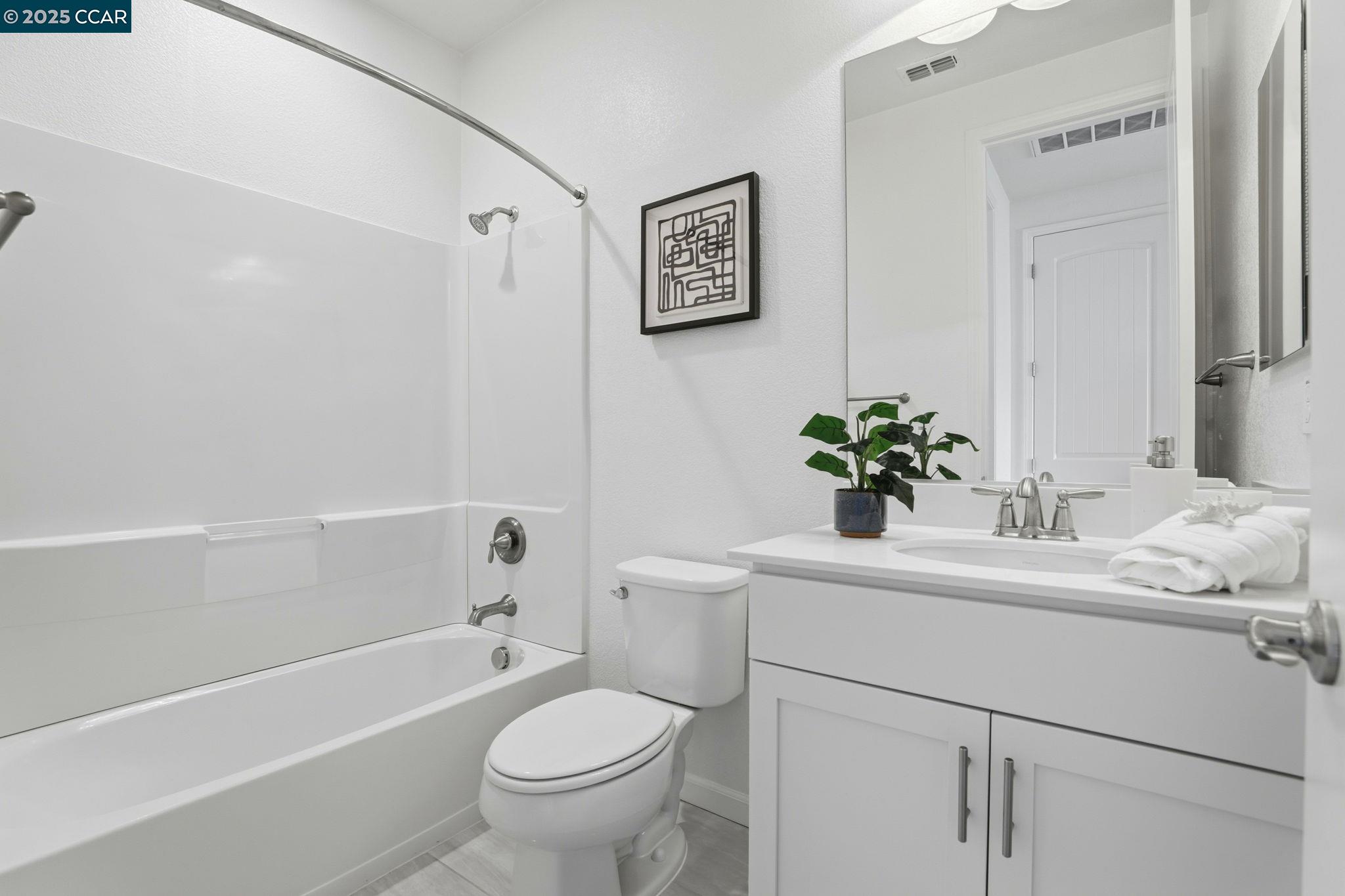 Detail Gallery Image 25 of 51 For 39852 Sawyer Ter, Newark,  CA 94560 - 3 Beds | 3/1 Baths