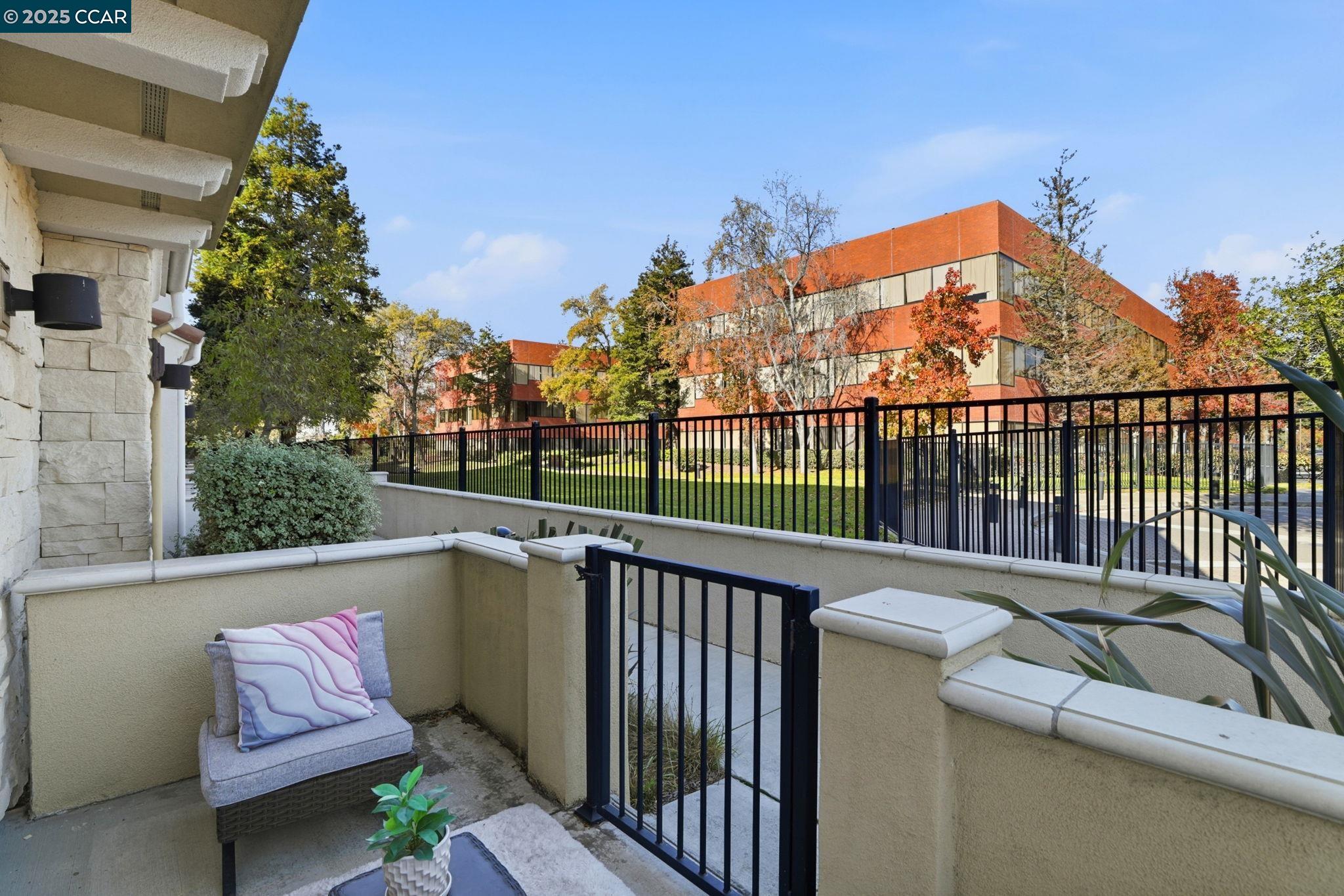 Detail Gallery Image 31 of 51 For 39852 Sawyer Ter, Newark,  CA 94560 - 3 Beds | 3/1 Baths