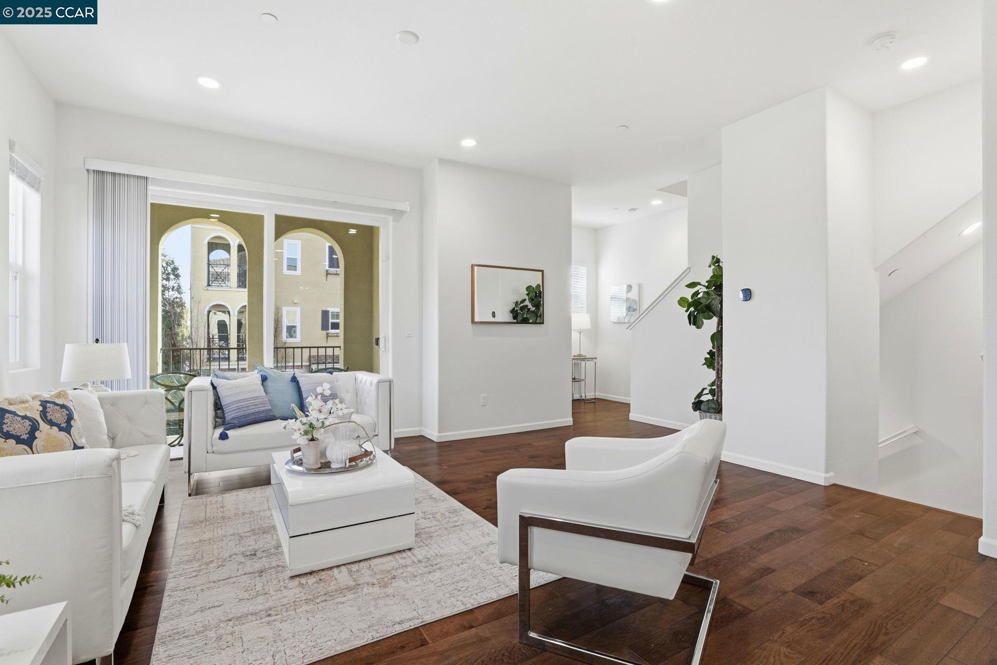 Detail Gallery Image 8 of 51 For 39852 Sawyer Ter, Newark,  CA 94560 - 3 Beds | 3/1 Baths