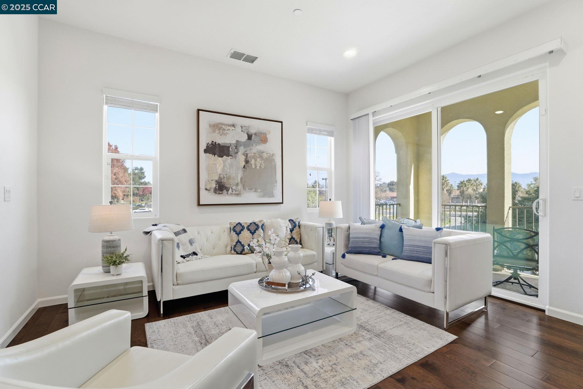 Detail Gallery Image 9 of 51 For 39852 Sawyer Ter, Newark,  CA 94560 - 3 Beds | 3/1 Baths