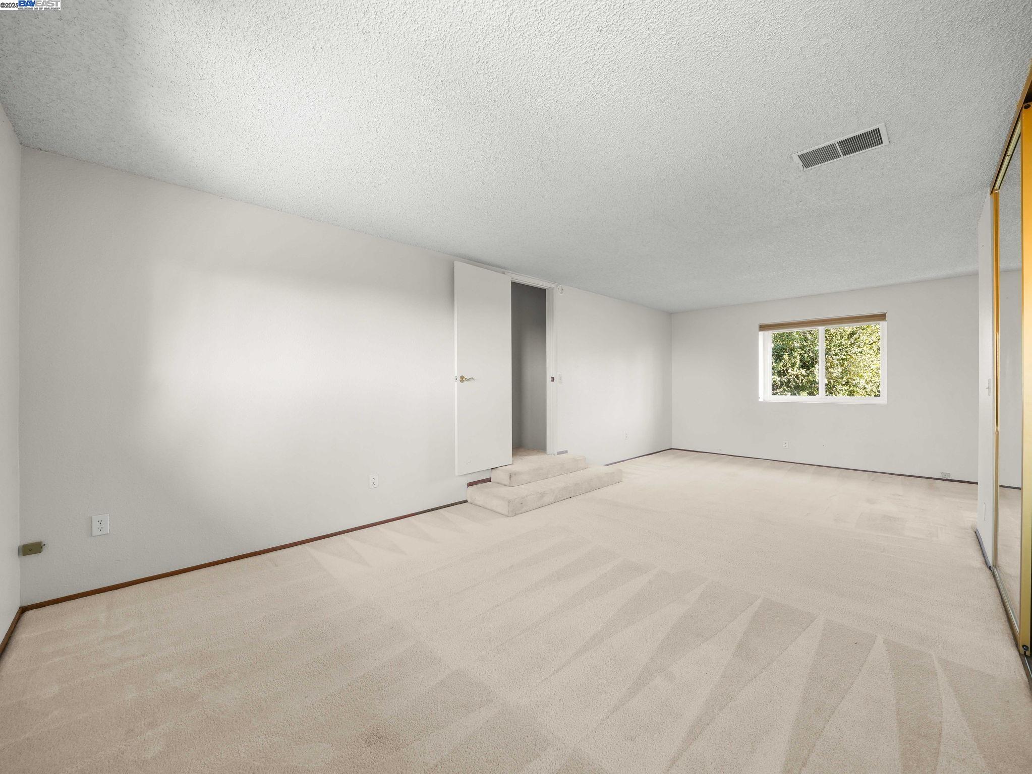 Detail Gallery Image 21 of 50 For 1800 Weir Dr, Hayward,  CA 94541 - 4 Beds | 2/1 Baths