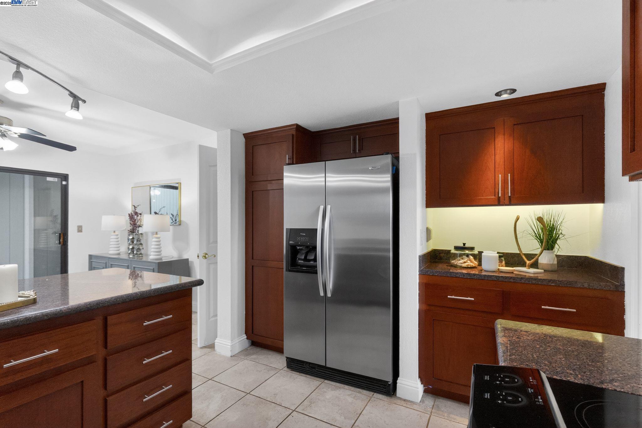 Photo #11: 41118566 Listing: Photo #11