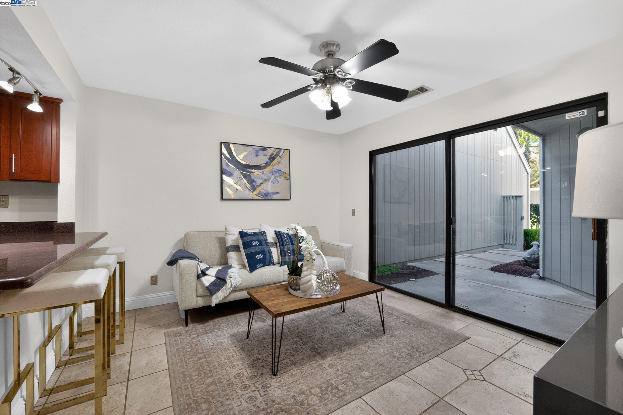 Photo #5: 41118566 Listing: Photo #5