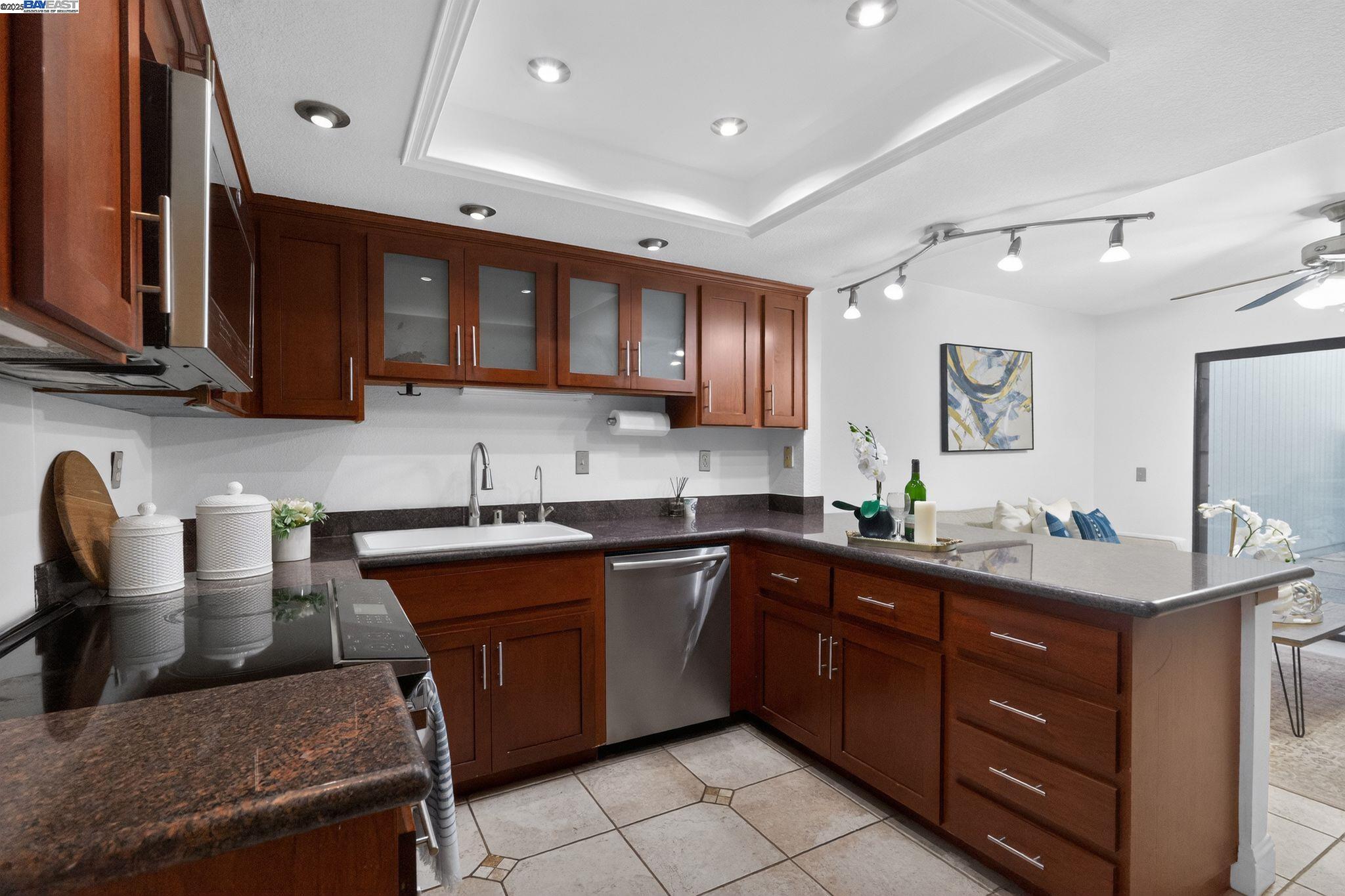 Photo #9: 41118566 Listing: Photo #9