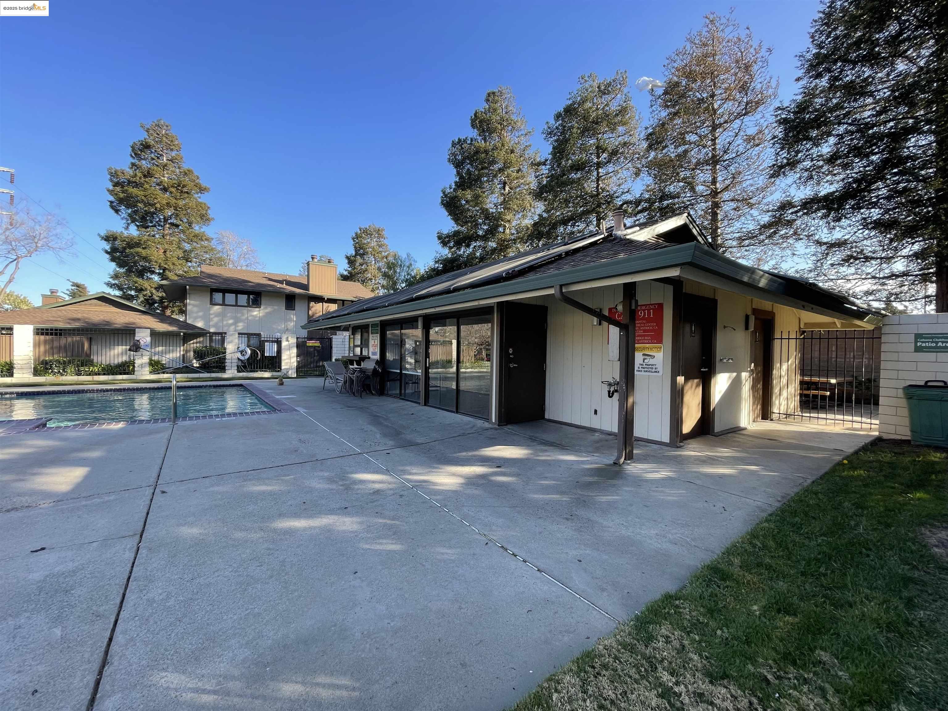 Detail Gallery Image 4 of 11 For 2416 Shadow Ln #74,  Antioch,  CA 94509 - 1 Beds | 1 Baths