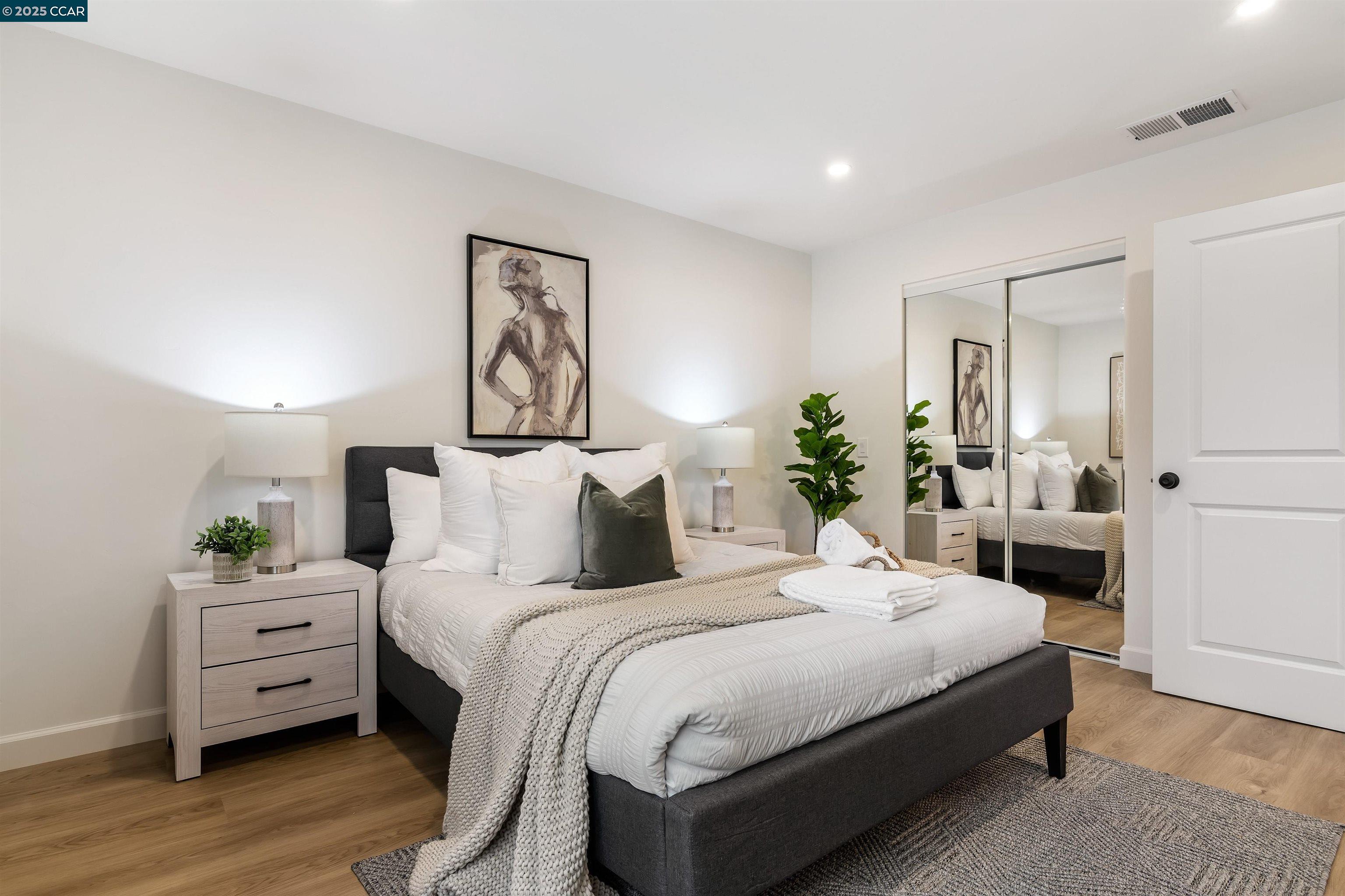 Detail Gallery Image 24 of 37 For 330 Warren Way, Pittsburg,  CA 94565 - 3 Beds | 2 Baths